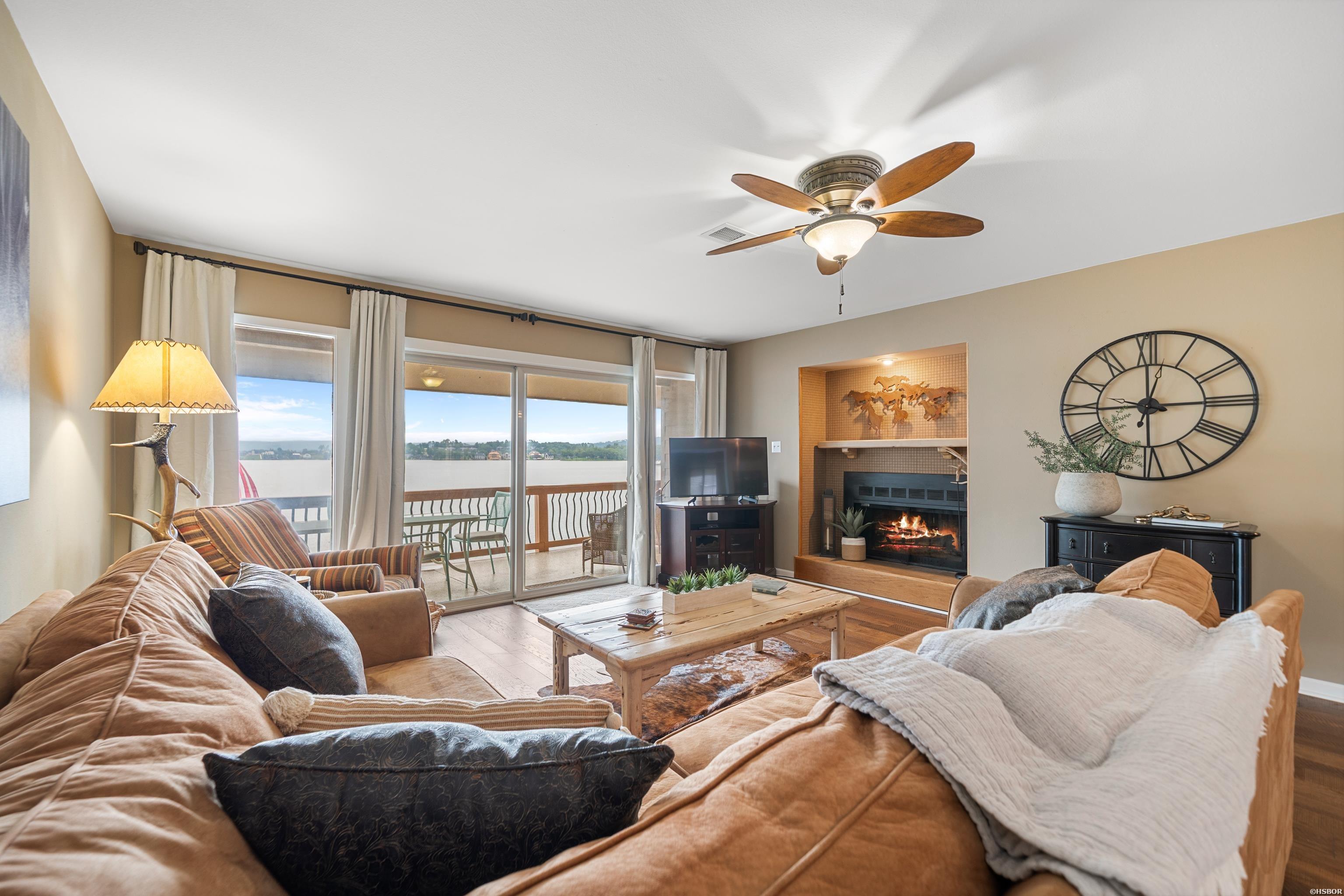 200 Pretti Point Property Photo 6