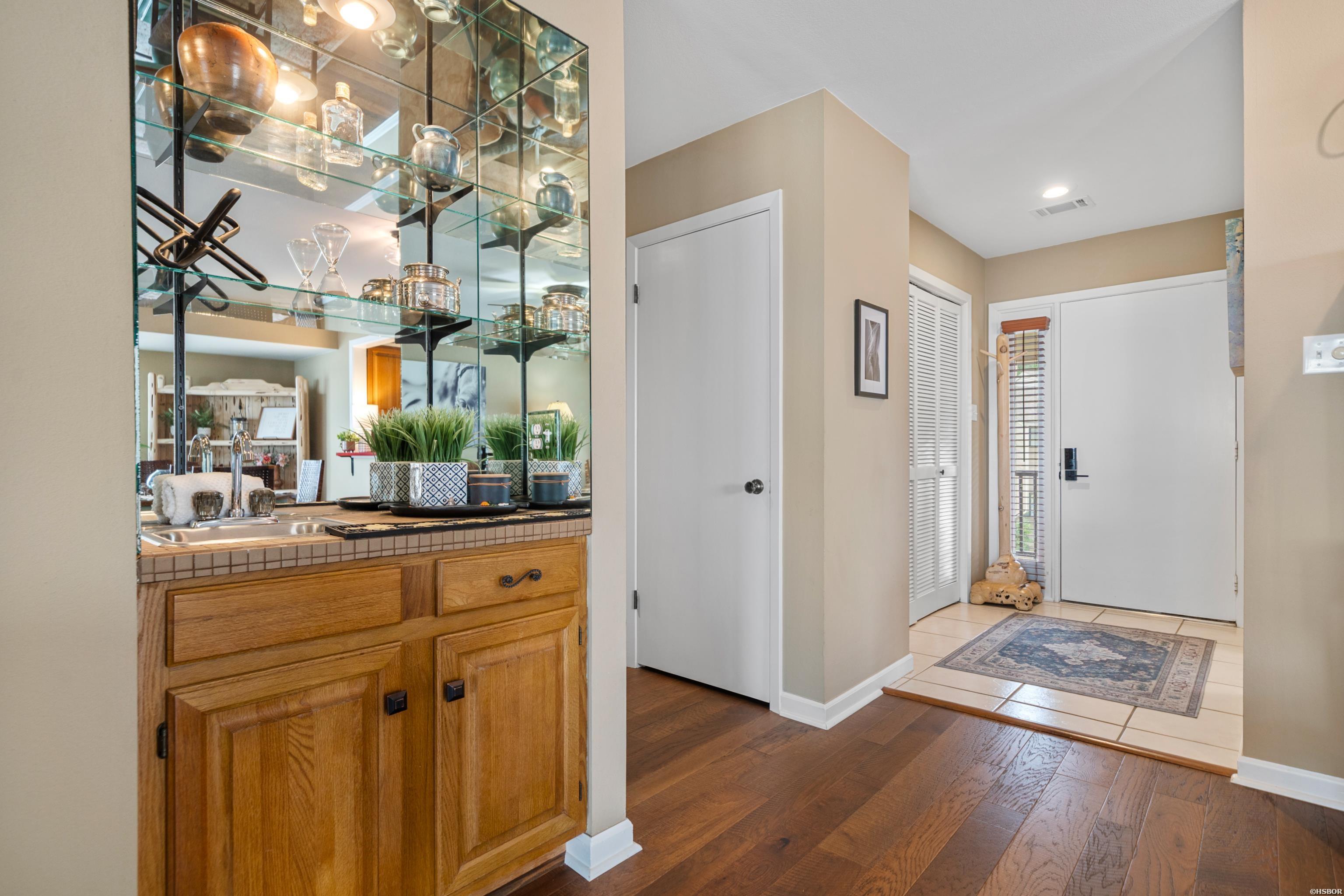 200 Pretti Point Property Photo 13