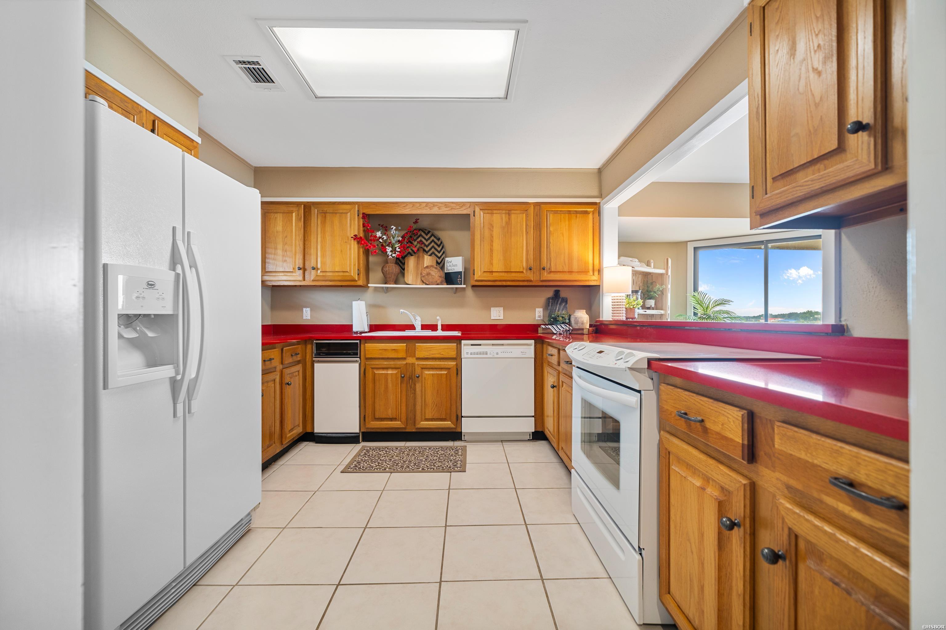 200 Pretti Point Property Photo 14