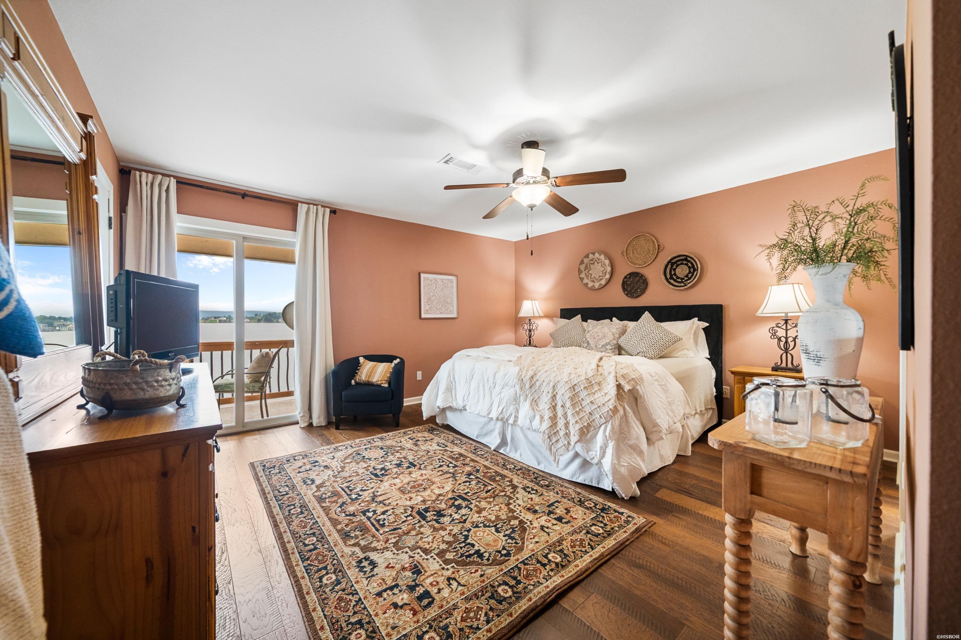 200 Pretti Point Property Photo 19
