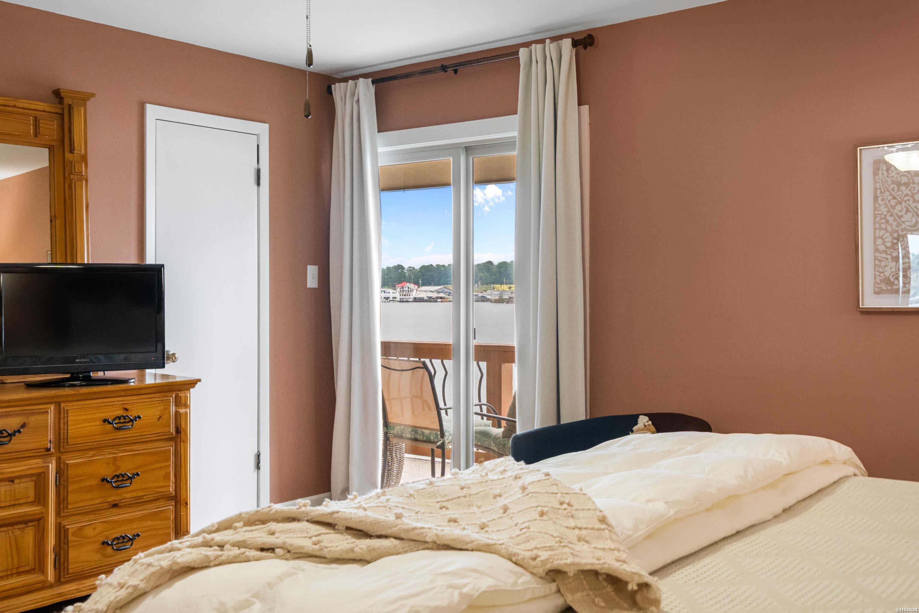200 Pretti Point Property Photo 21