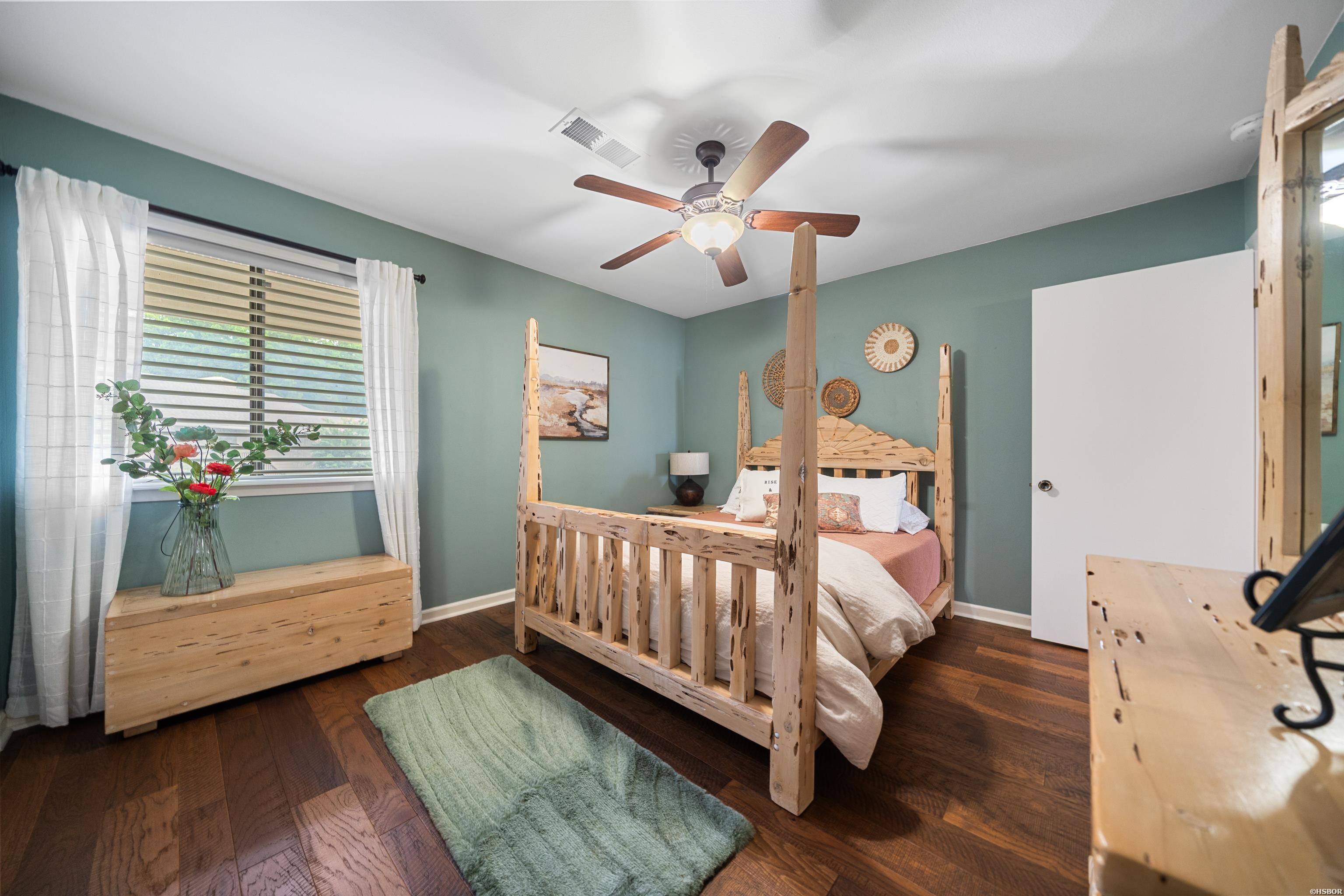 200 Pretti Point Property Photo 28