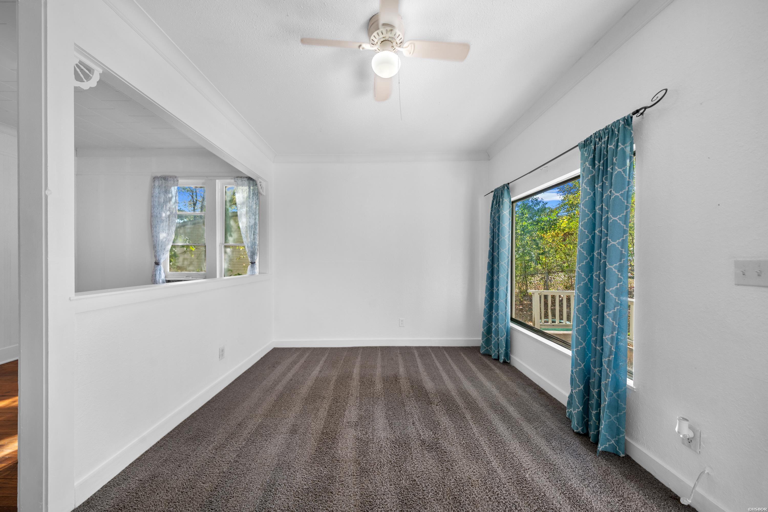 216 Elizabeth Terrace Property Photo 7