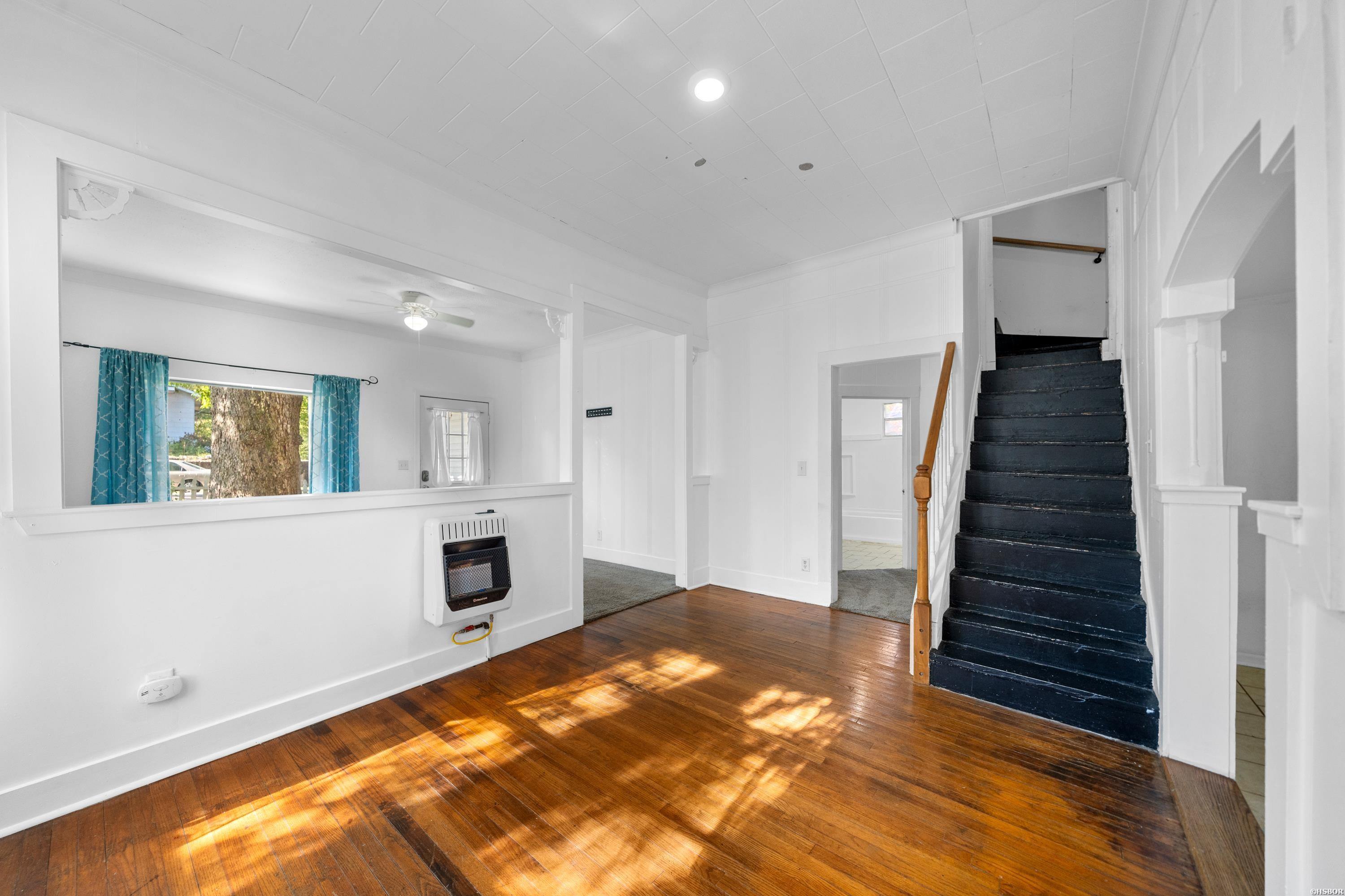 216 Elizabeth Terrace Property Photo 11