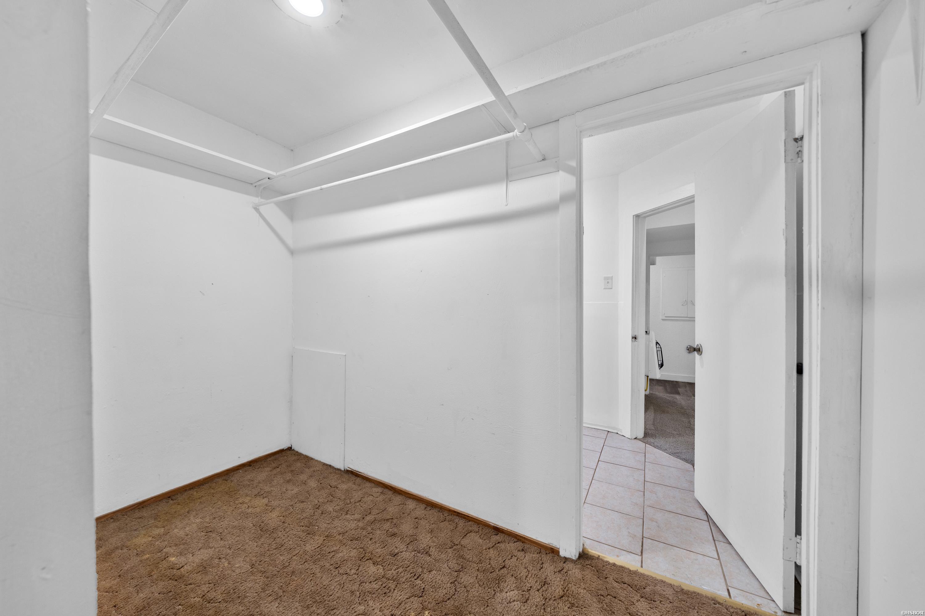 216 Elizabeth Terrace Property Photo 21