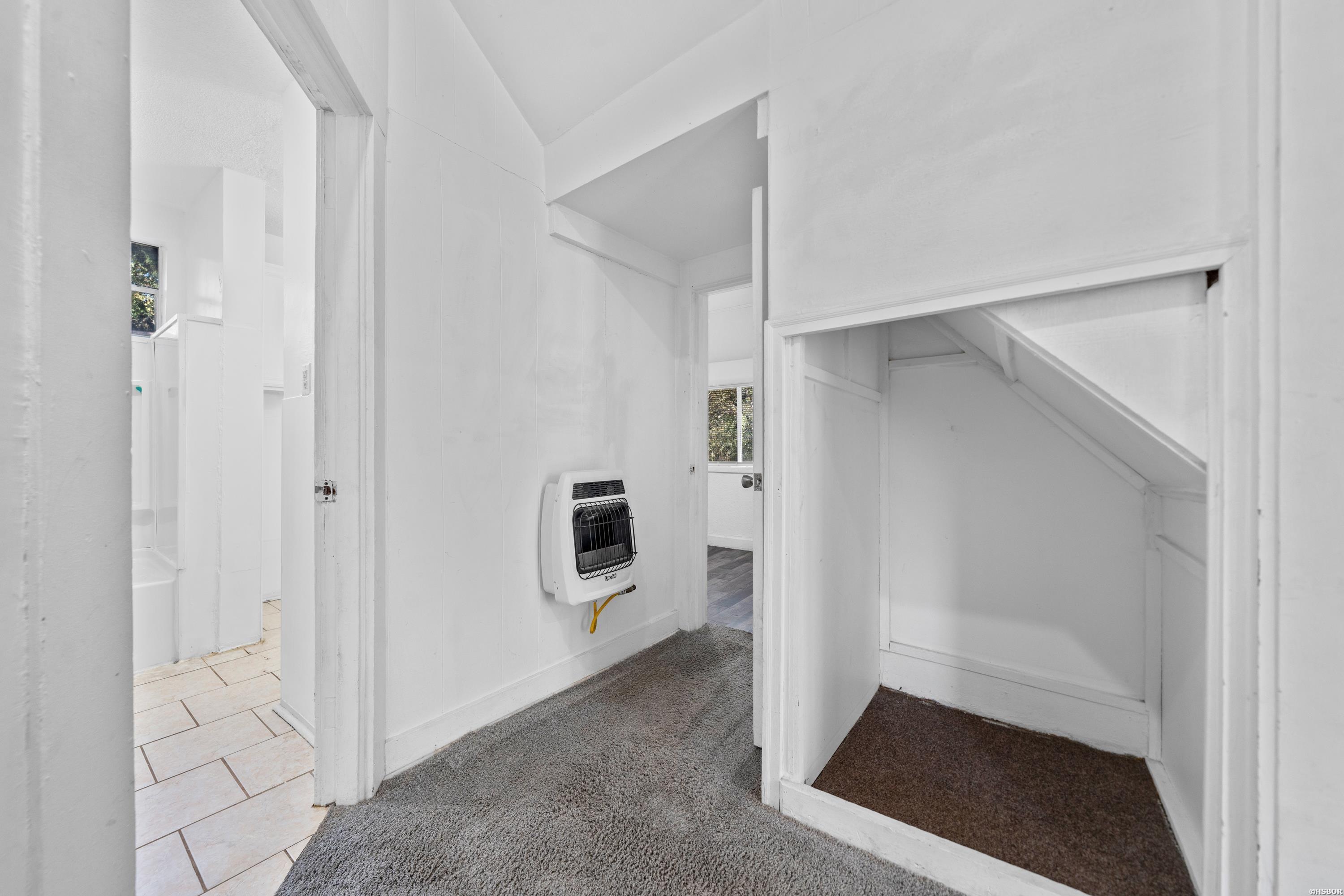 216 Elizabeth Terrace Property Photo 28
