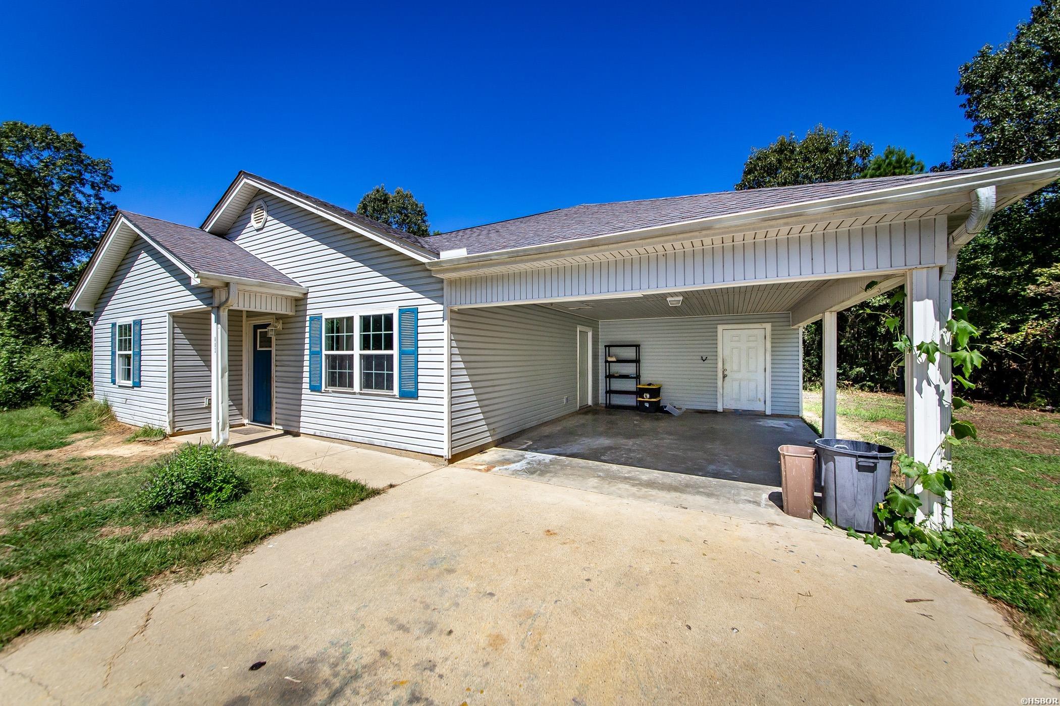 883 Ozark Loop Property Photo 2