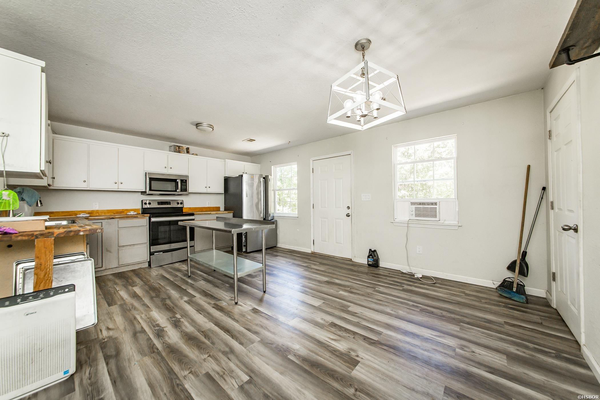 883 Ozark Loop Property Photo 6