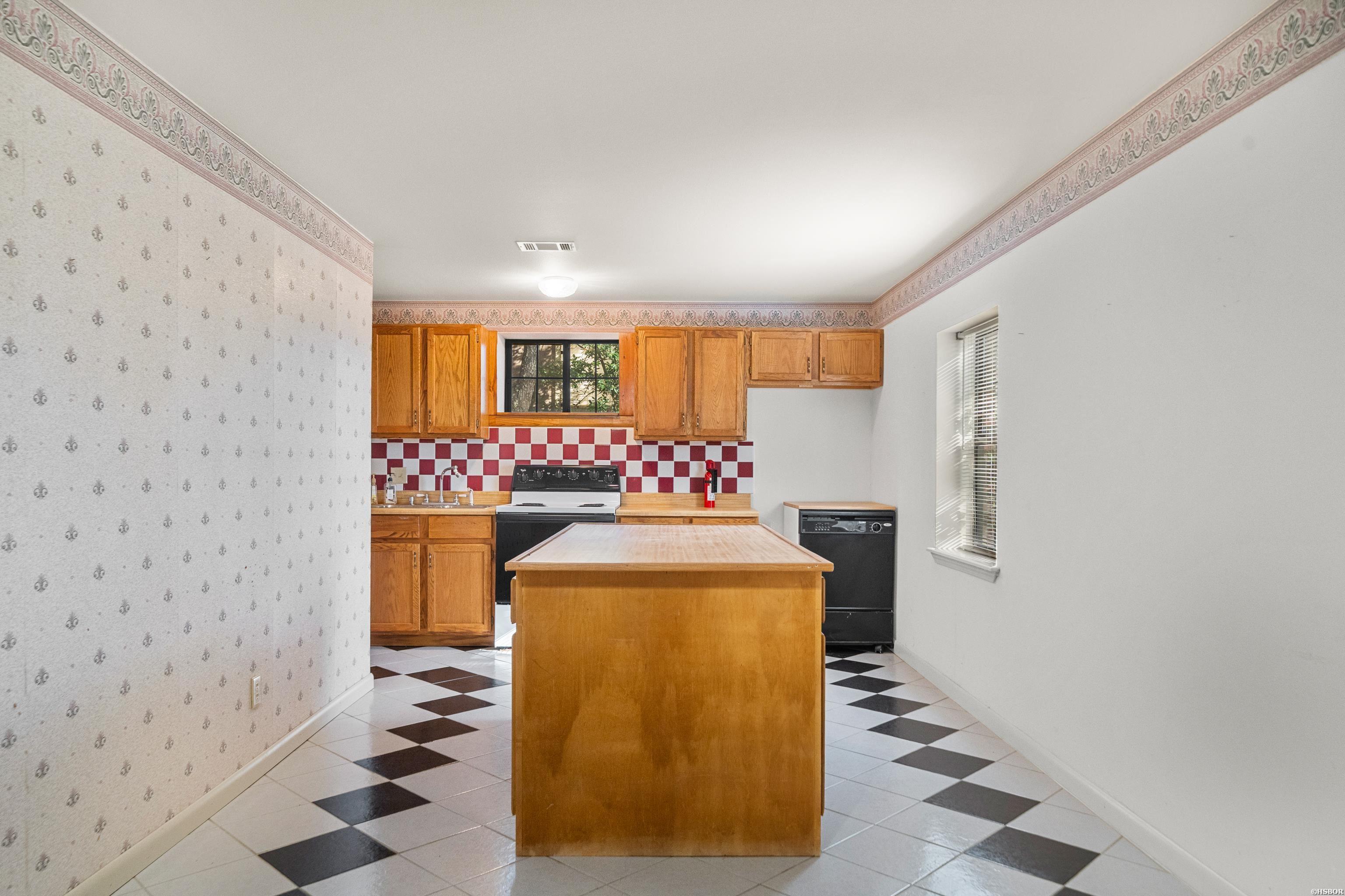 106 Pinehaven Place Property Photo 14