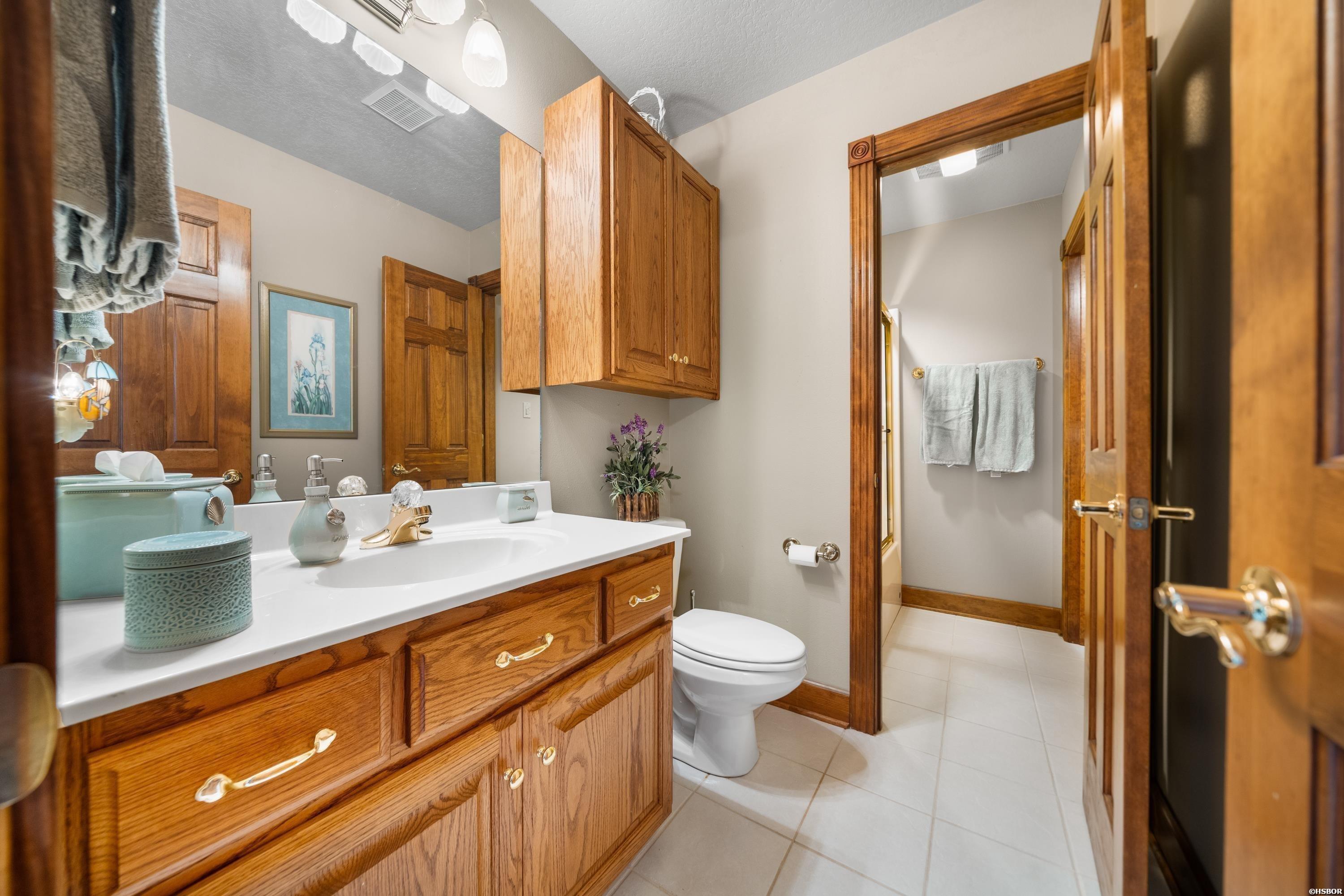 343 Arlington Point Property Photo 38