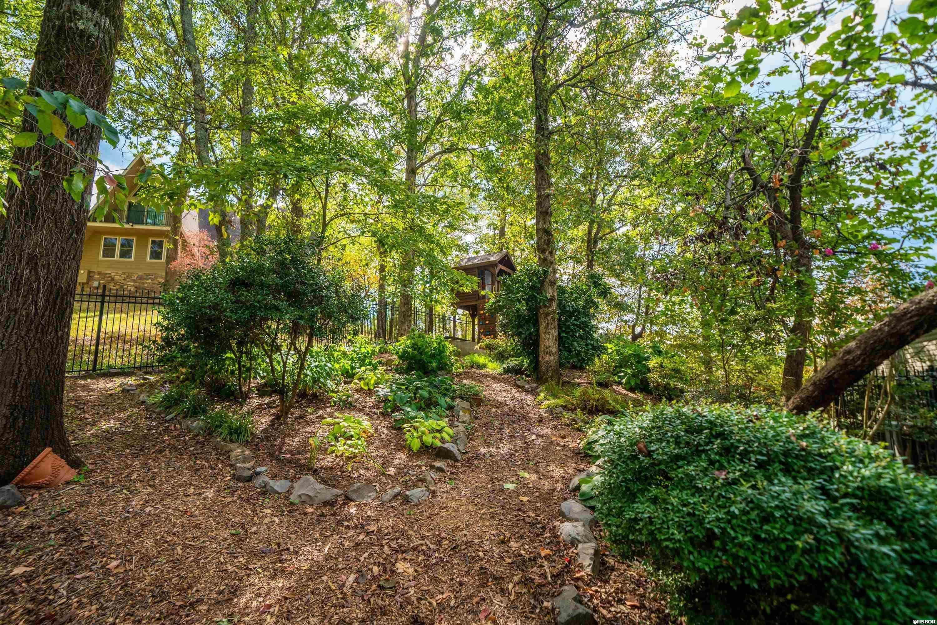 343 Arlington Point Property Photo 40