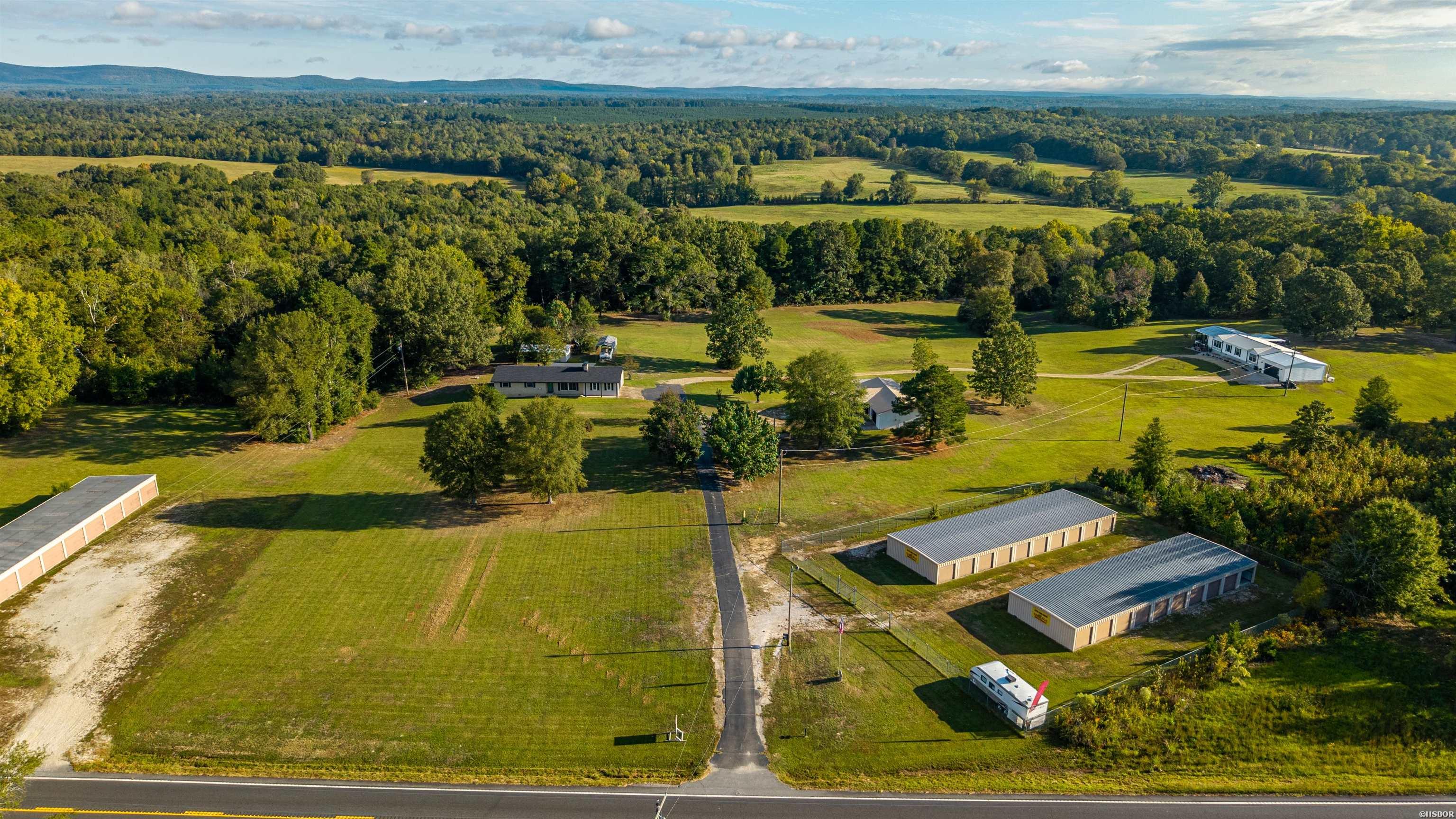 2570 Highway 7 Property Photo 3