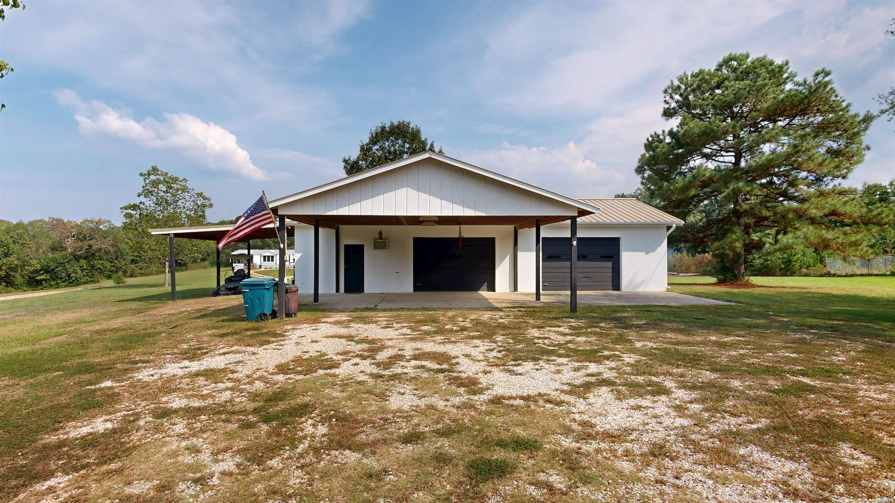 2570 Highway 7 Property Photo 40