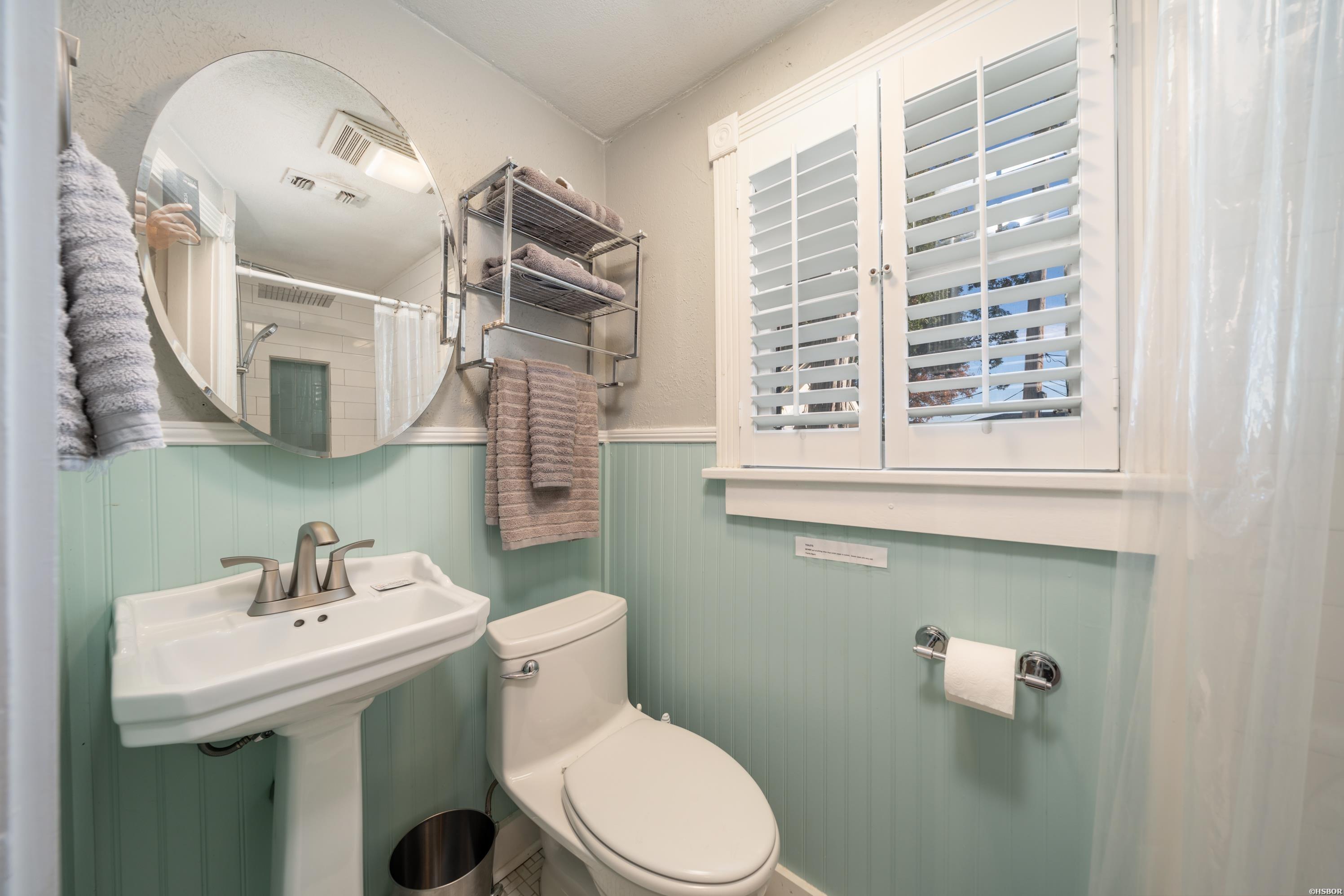 301 Kleinshore Property Photo 28