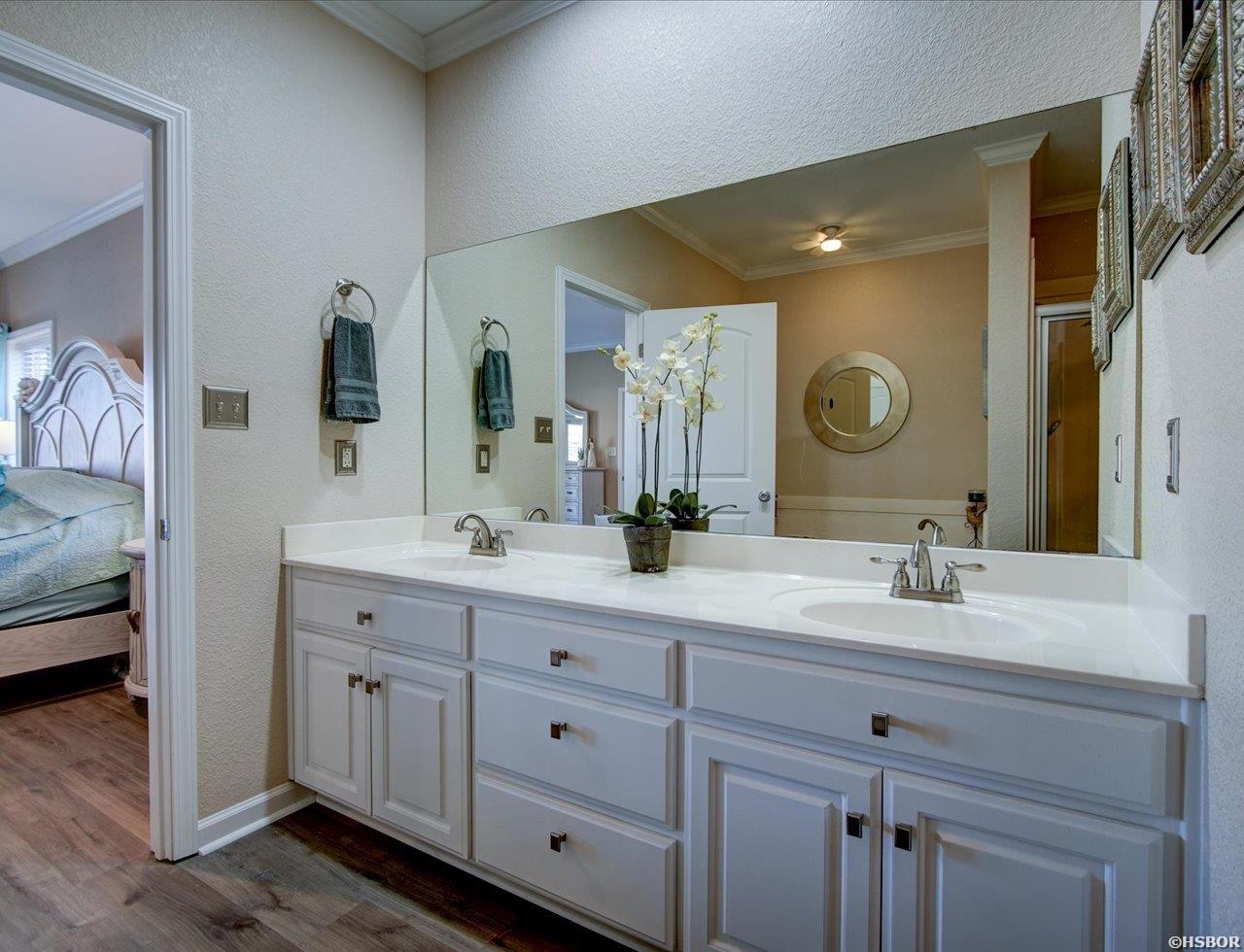 154d Villa Pointe Boulevard Property Photo 32