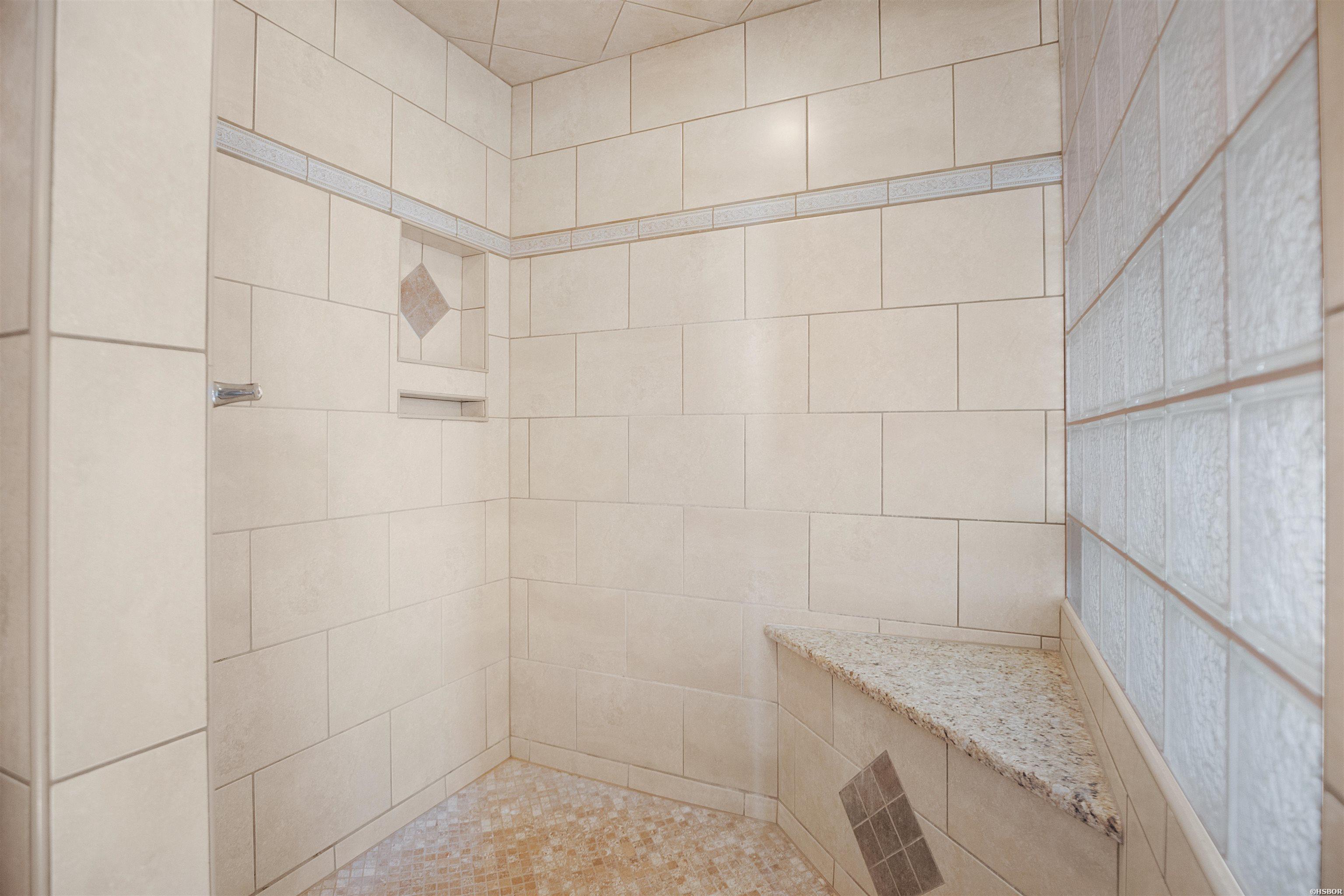 300 Hazelnut Place Property Photo 17