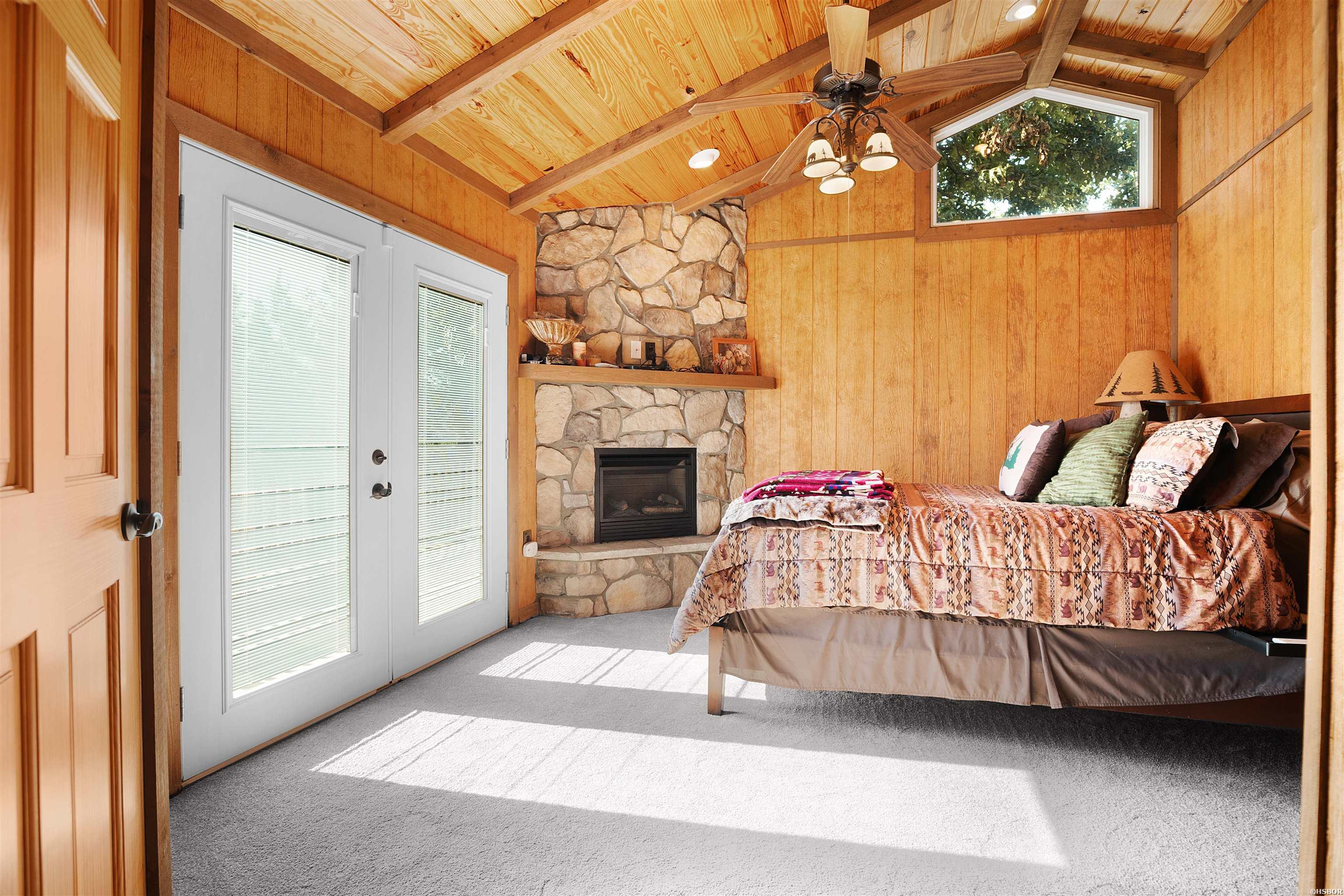 300 Hazelnut Place Property Photo 23