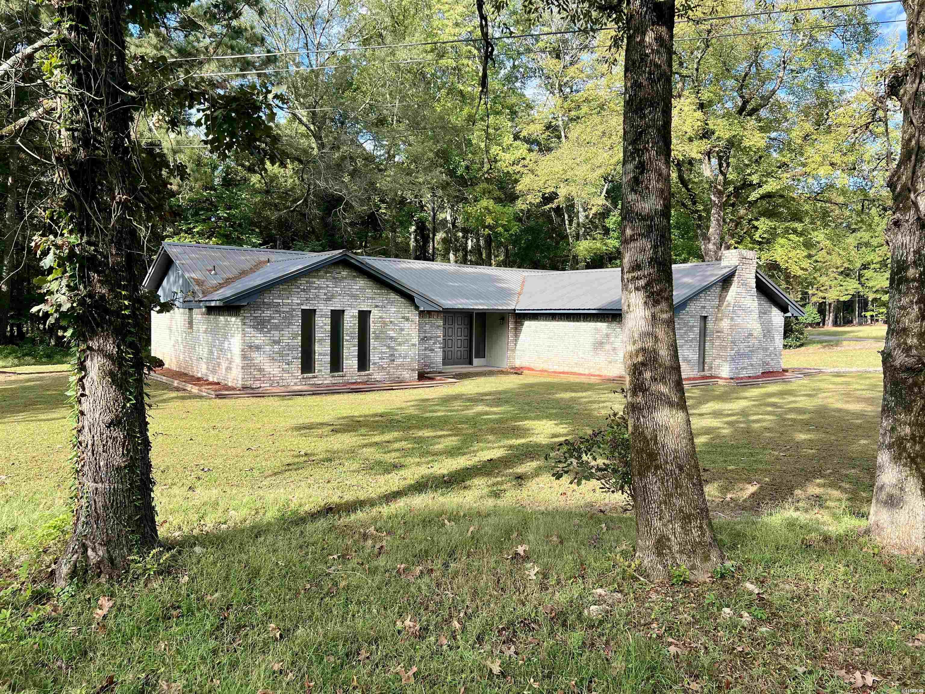 723 Kersey Property Photo 2