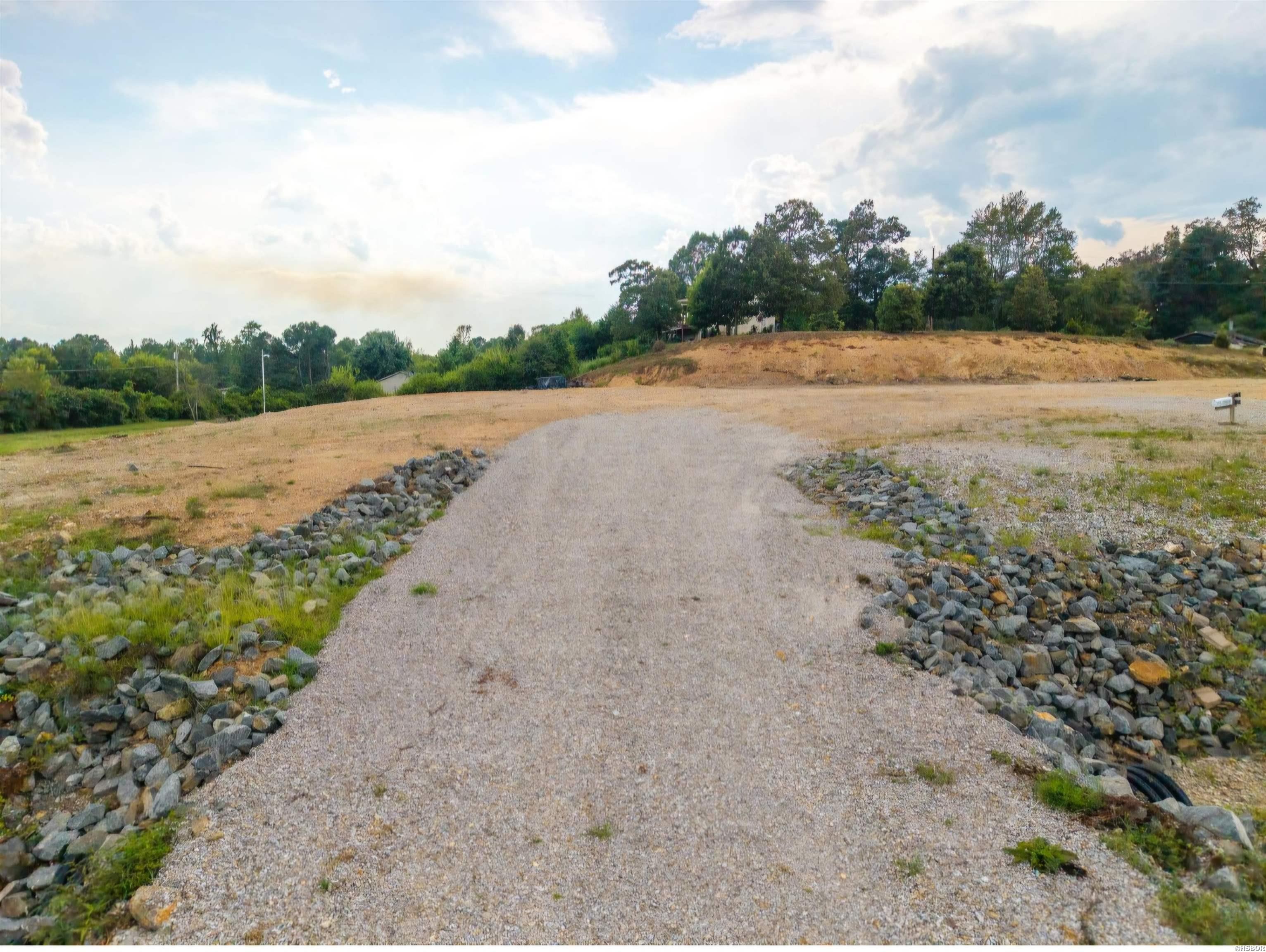 100 Walnut Valley Property Photo 8