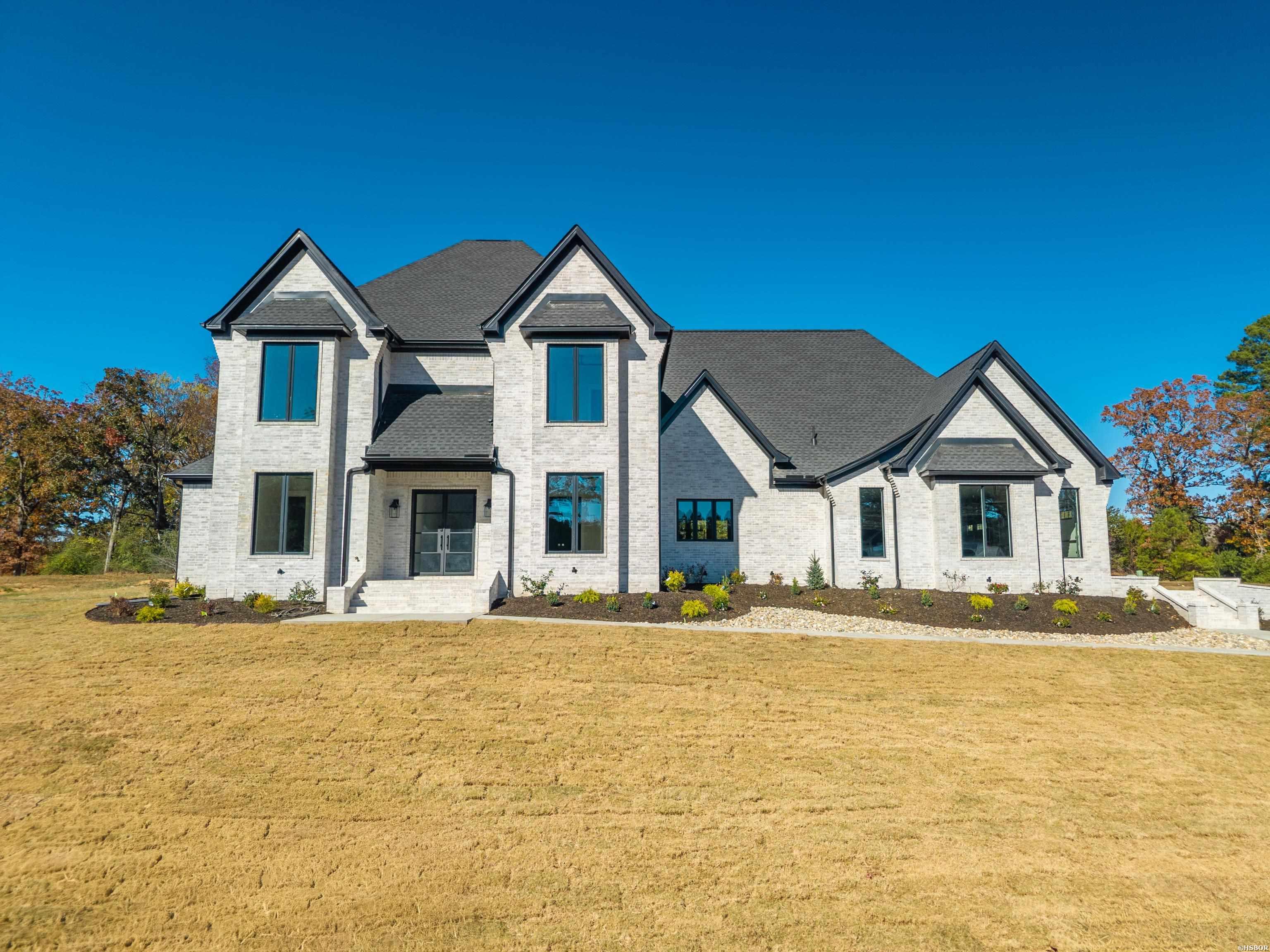 124 Arlington Park Circle Property Photo 2