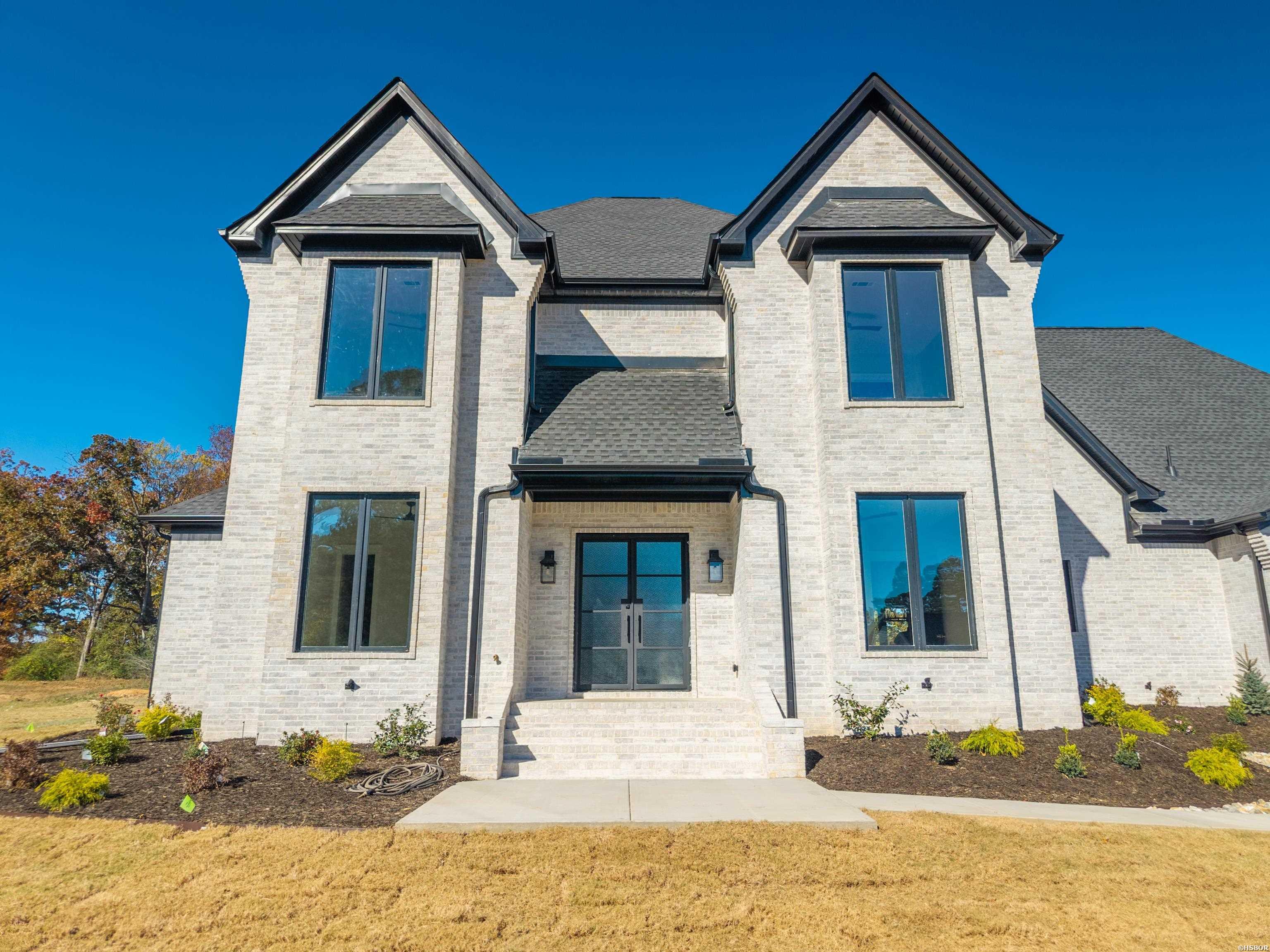 124 Arlington Park Circle Property Photo 3