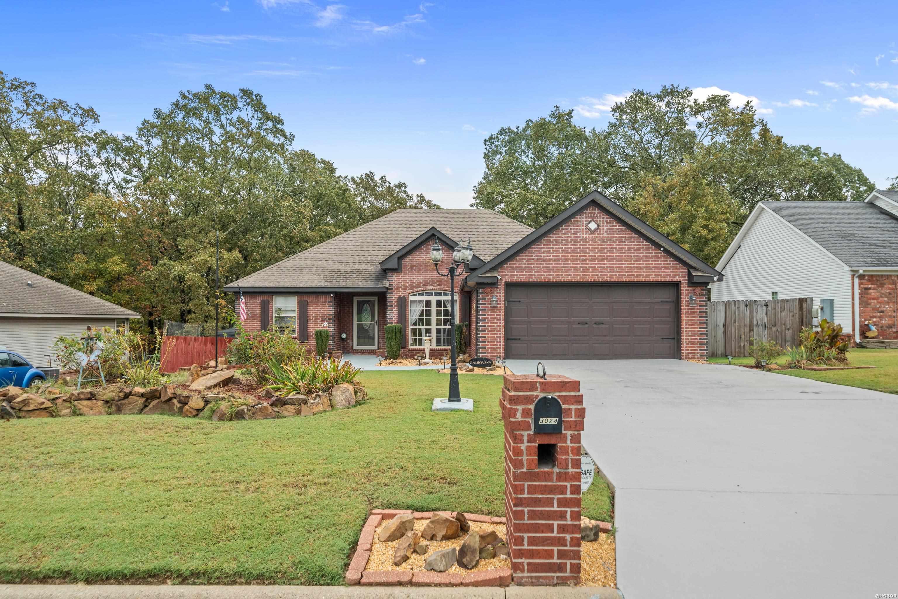 3024 Miracle Heights Cove Property Photo 2