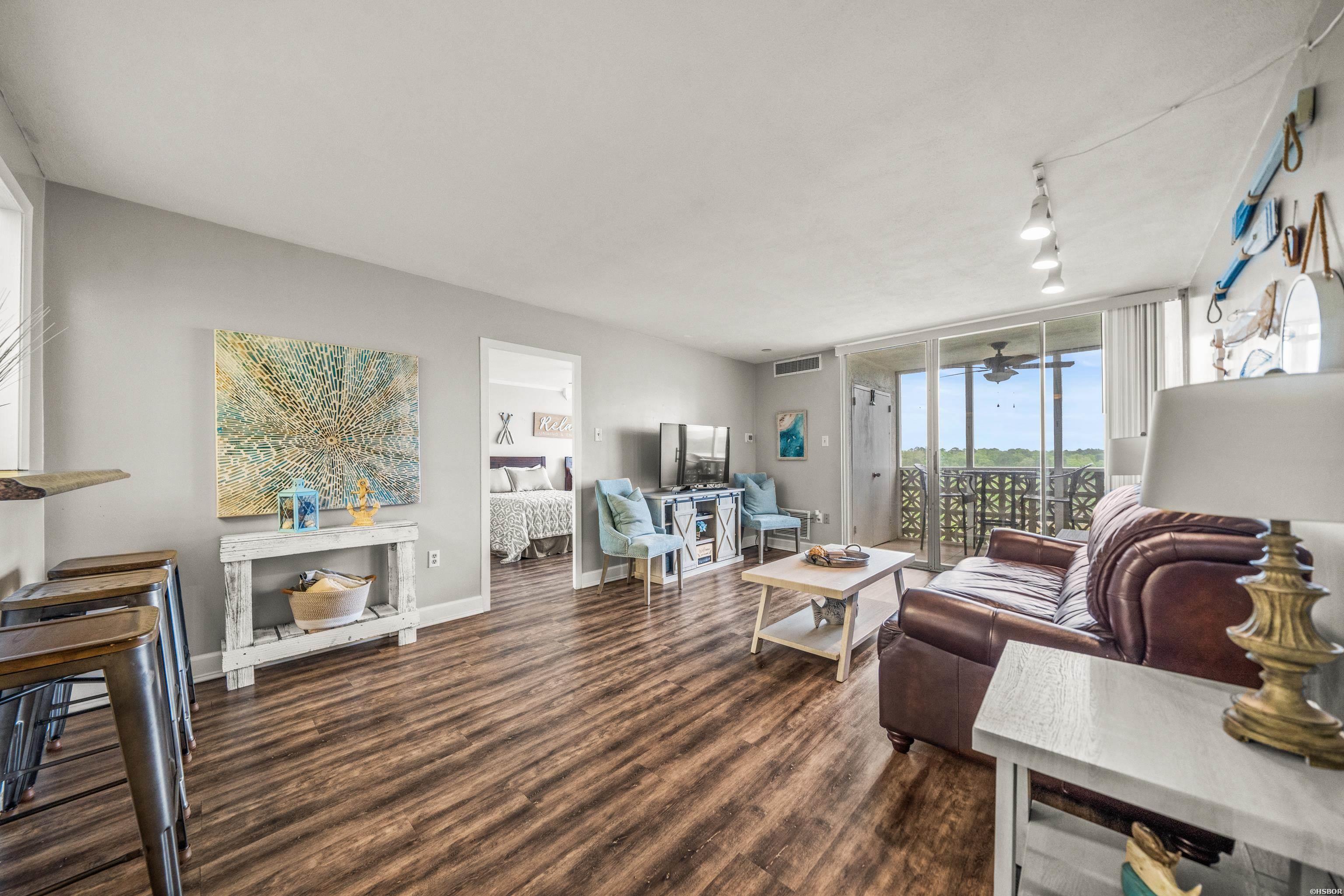 740 Weston Property Photo 7