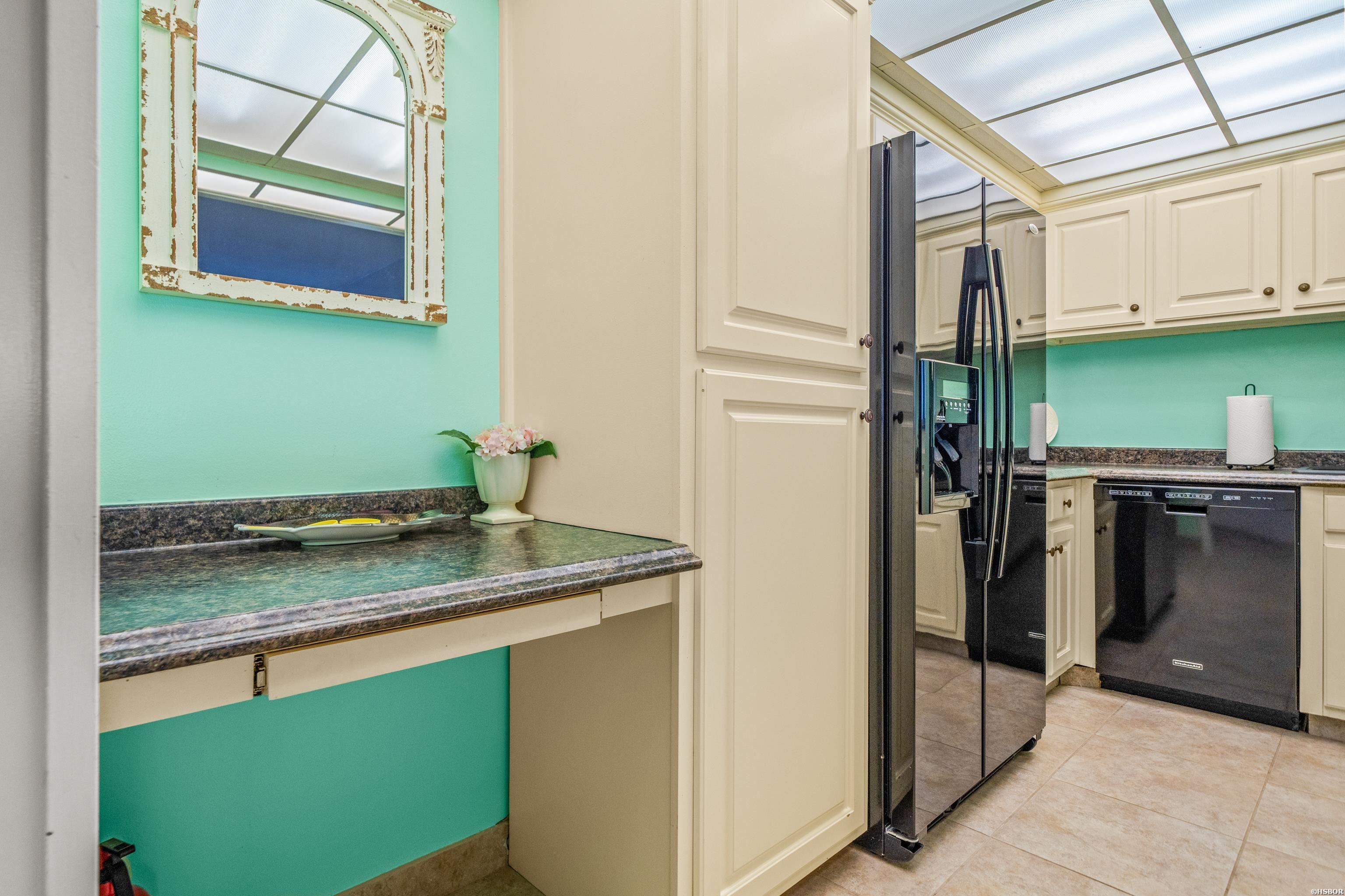 740 Weston Property Photo 13