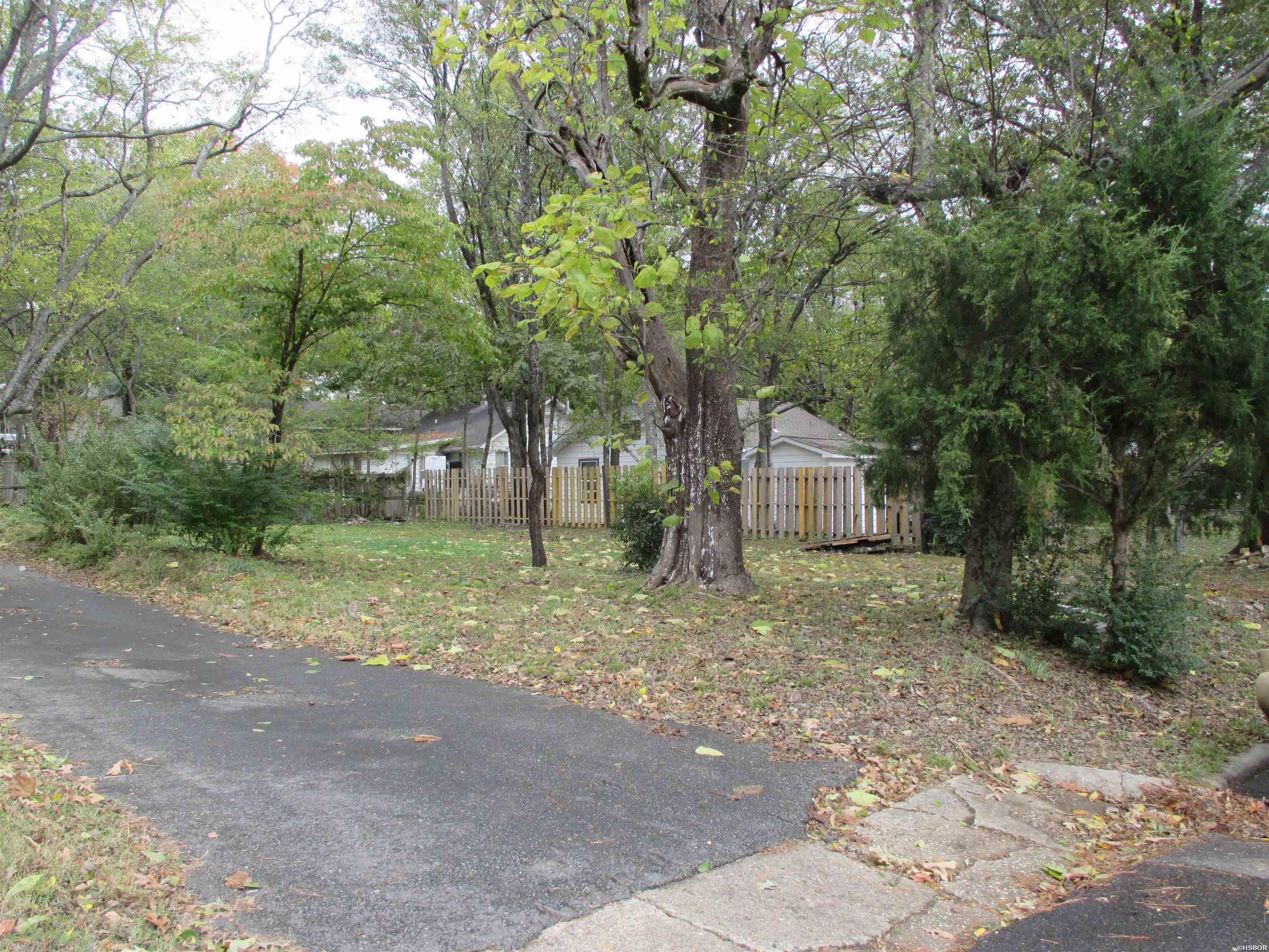 1004 Rector Street Property Photo 4