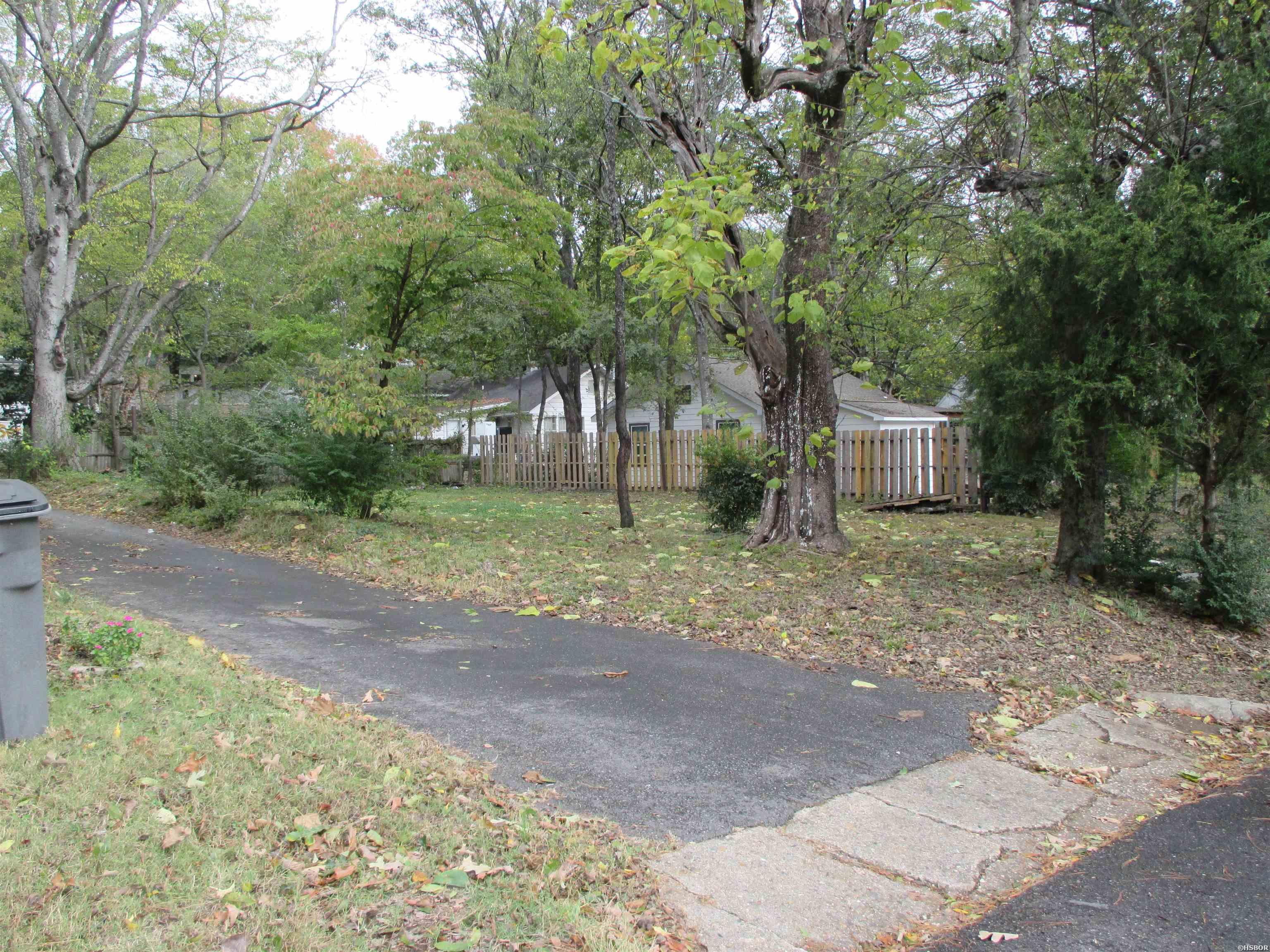 1004 Rector Street Property Photo 16
