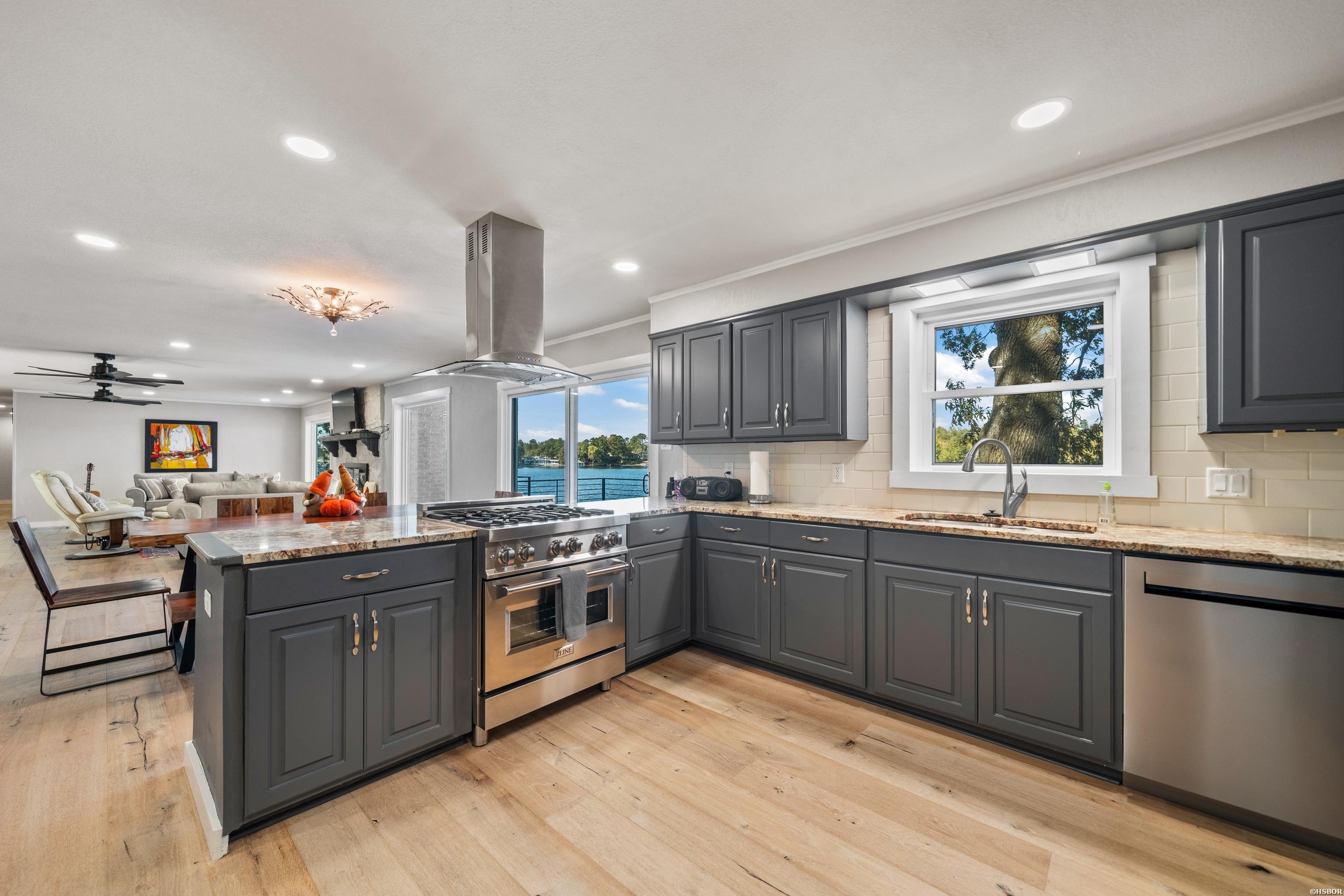 499 Longview Point Property Photo 15