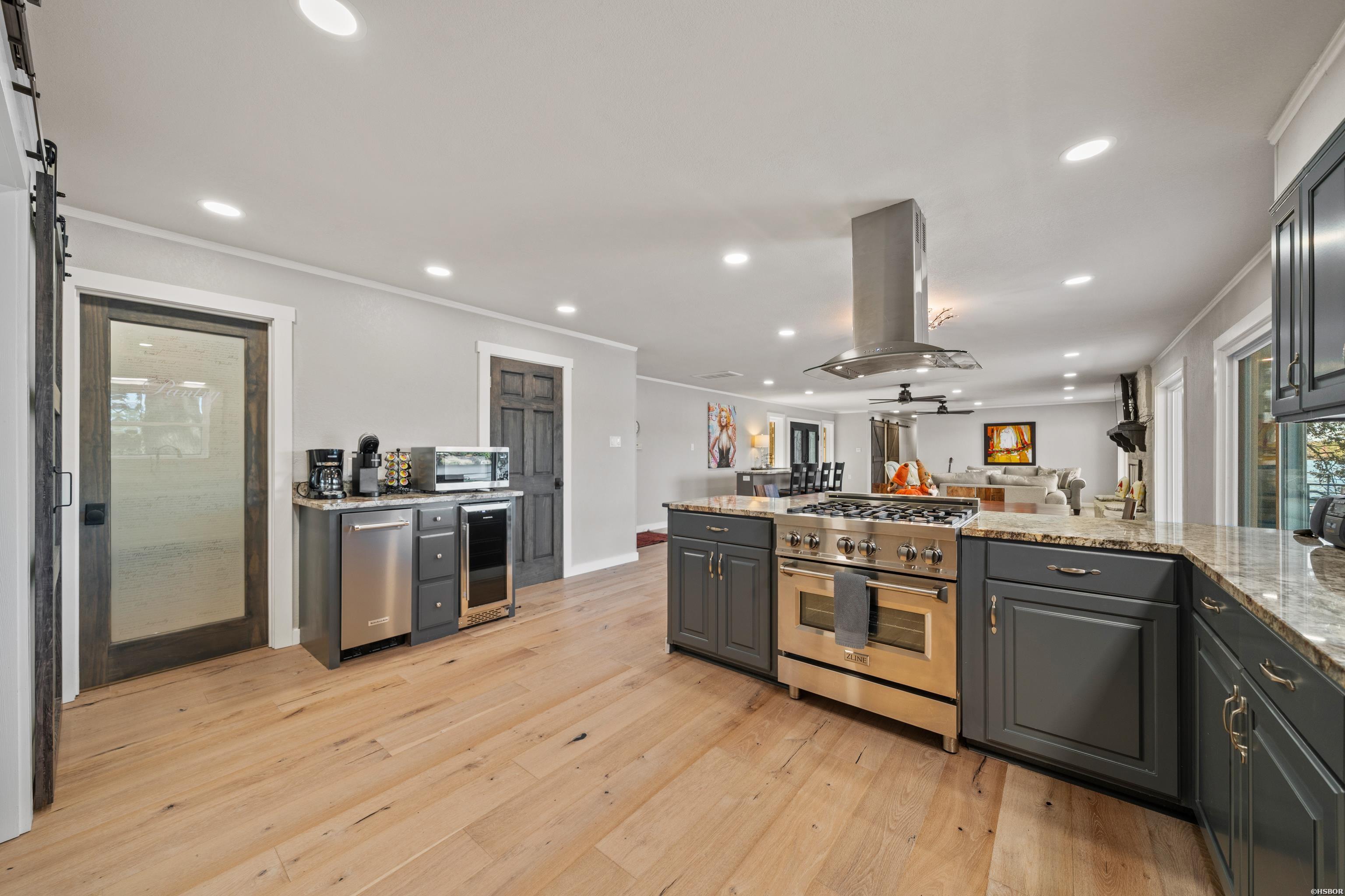 499 Longview Point Property Photo 16