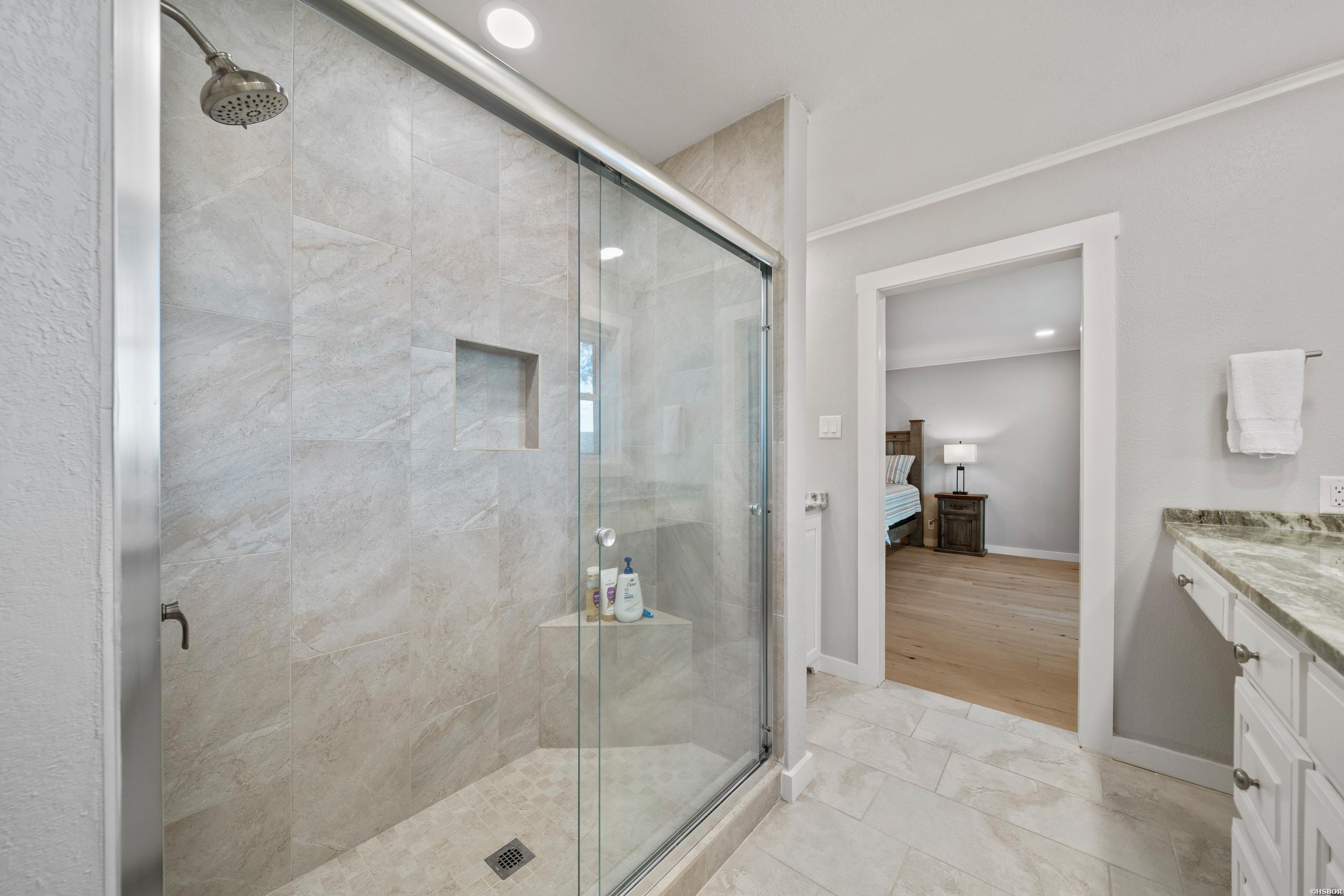 499 Longview Point Property Photo 26