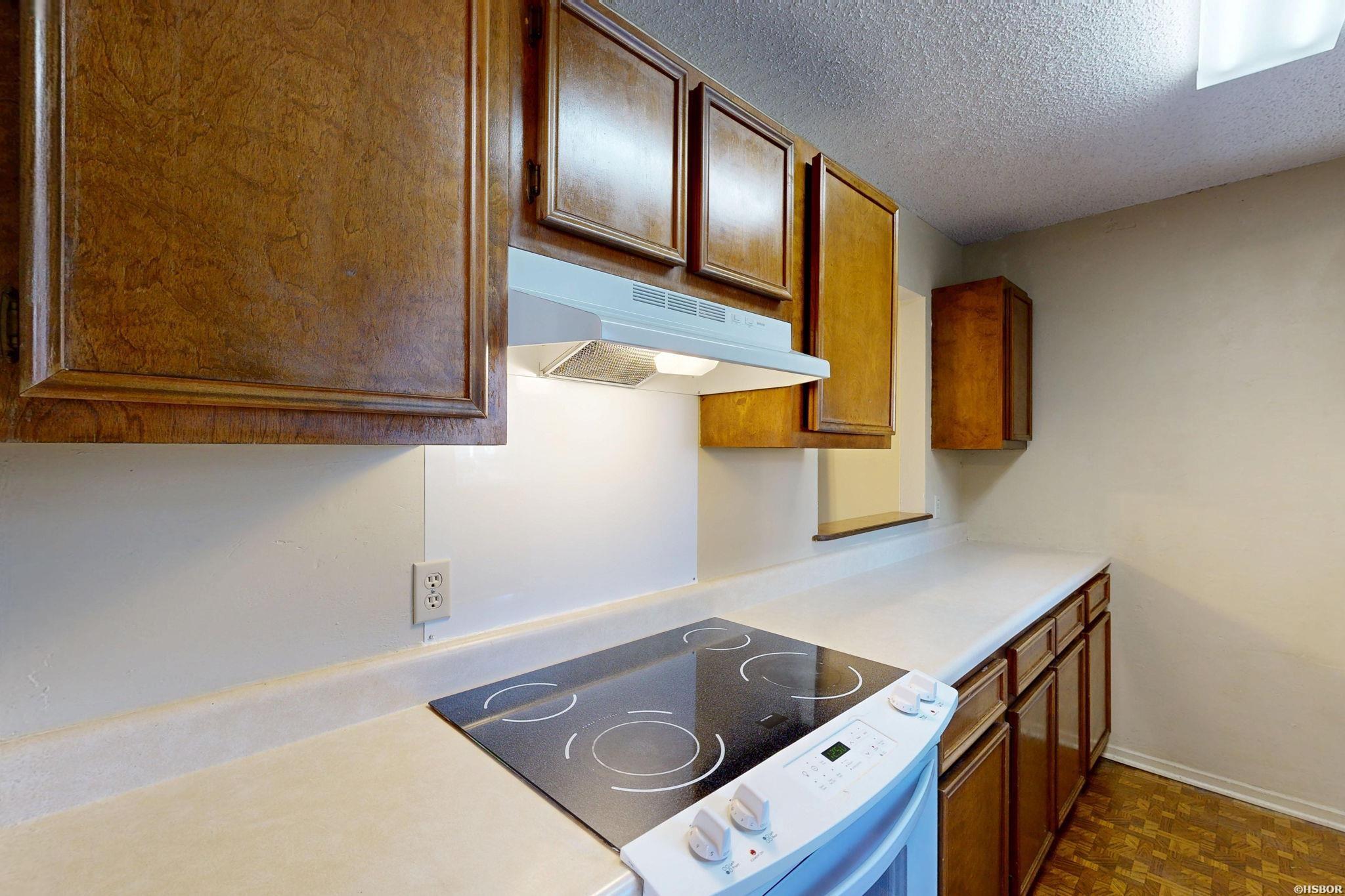 1100 Woodlawn Avenue Property Photo 13