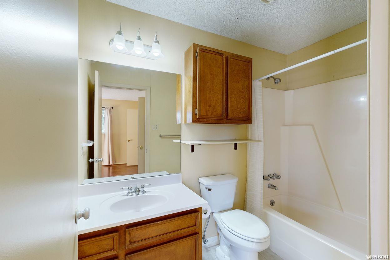 1100 Woodlawn Avenue Property Photo 24