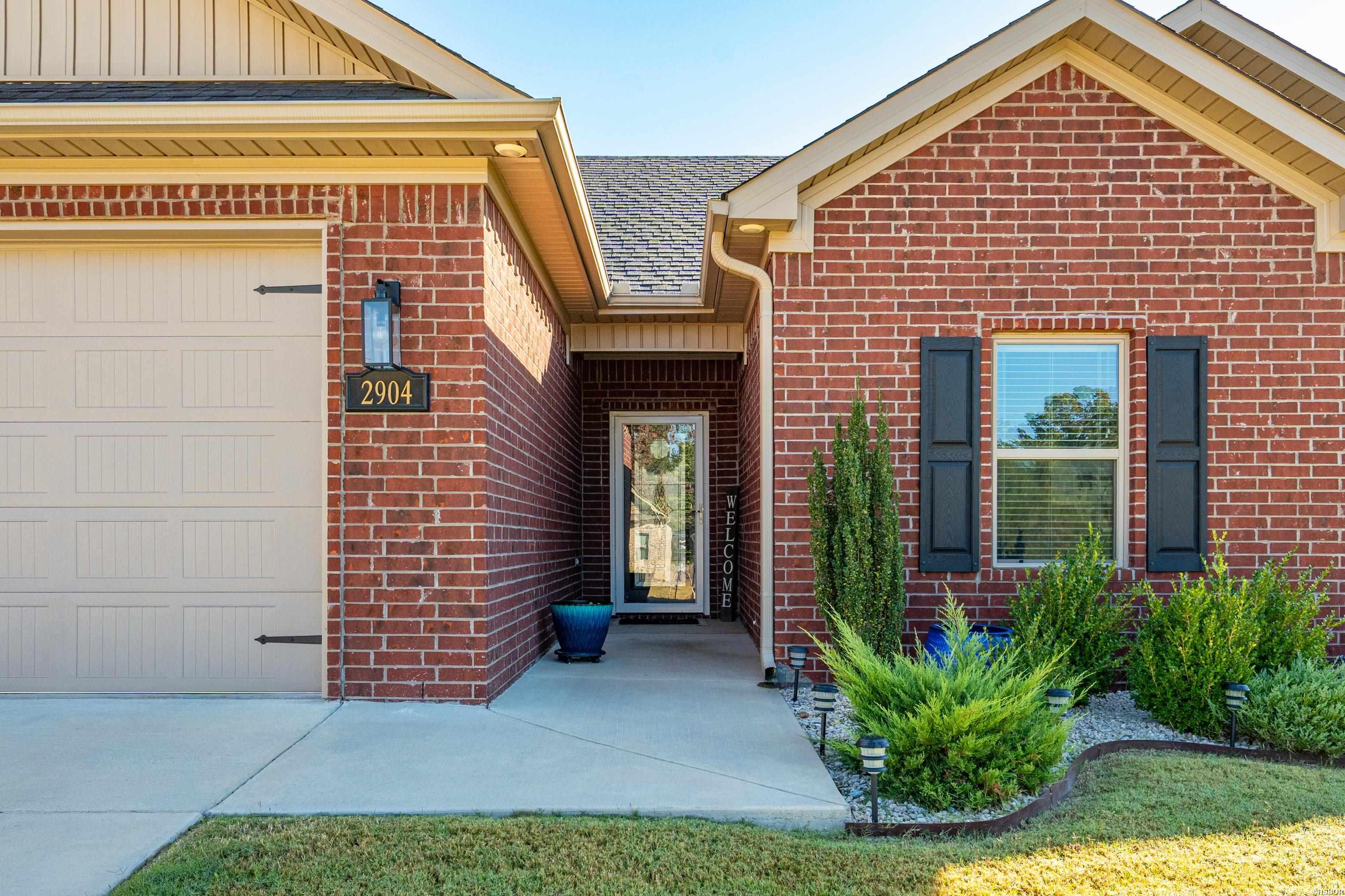 2904 Ann Street Property Photo 10