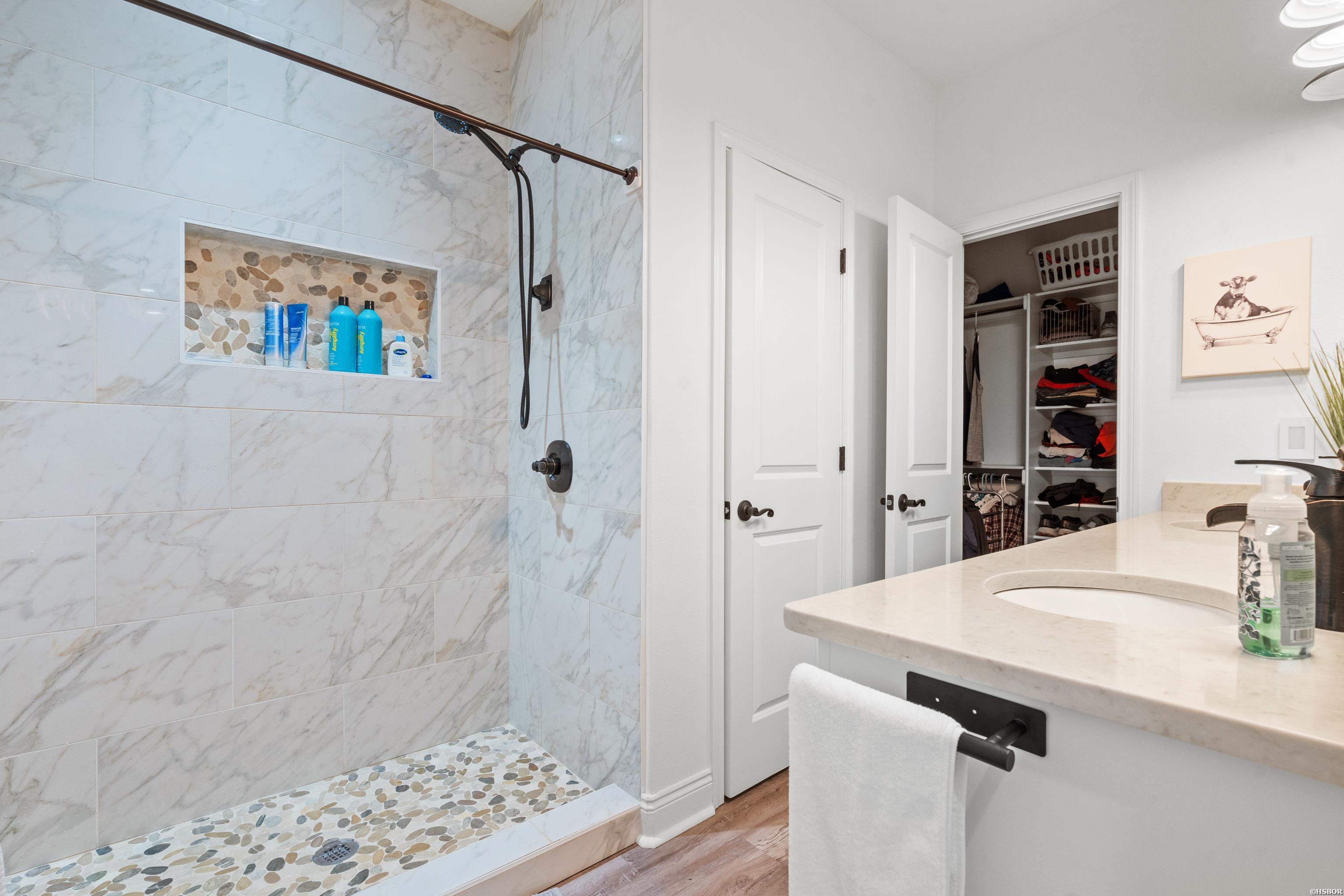 2904 Ann Street Property Photo 29