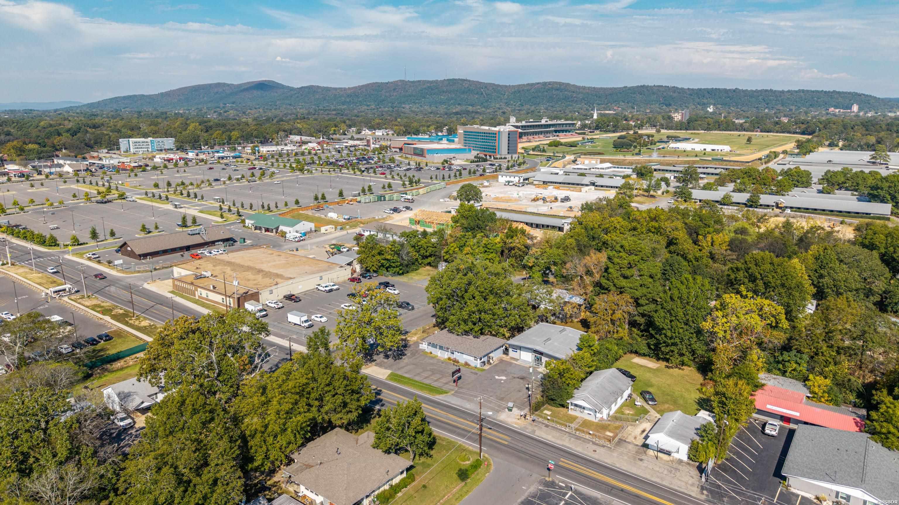 207 & 209 Golf Links Road Property Photo 2