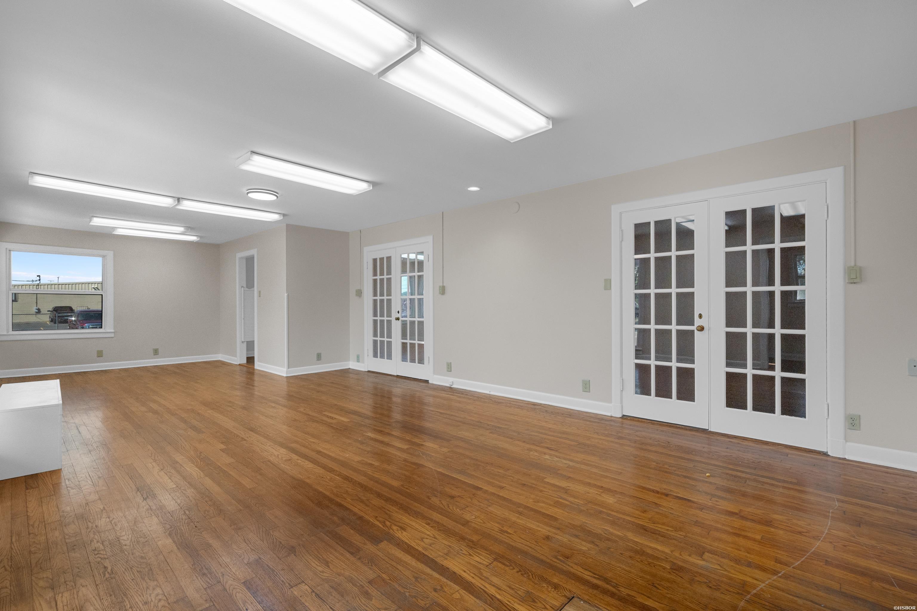 207 & 209 Golf Links Road Property Photo 16