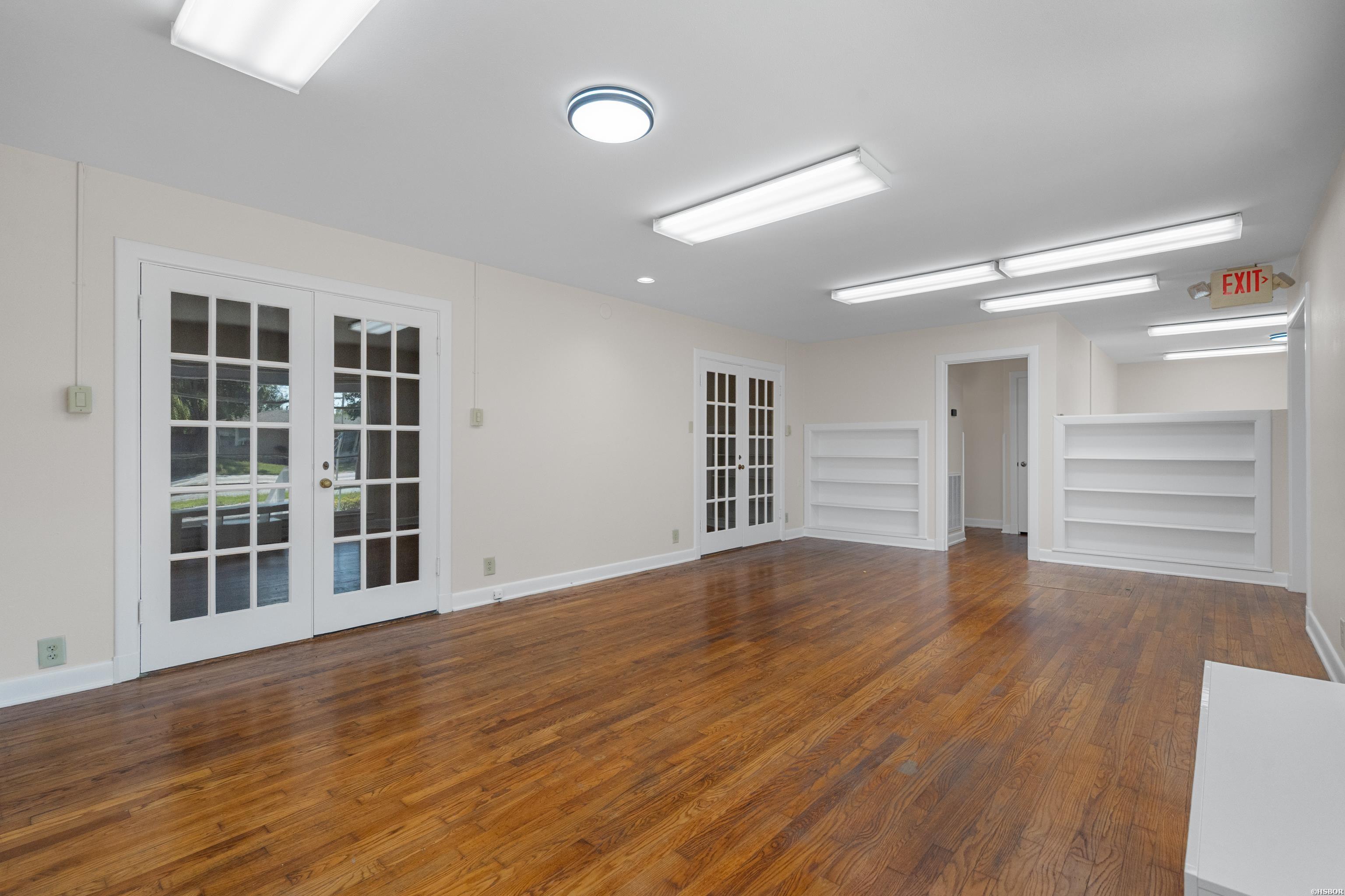 207 & 209 Golf Links Road Property Photo 18