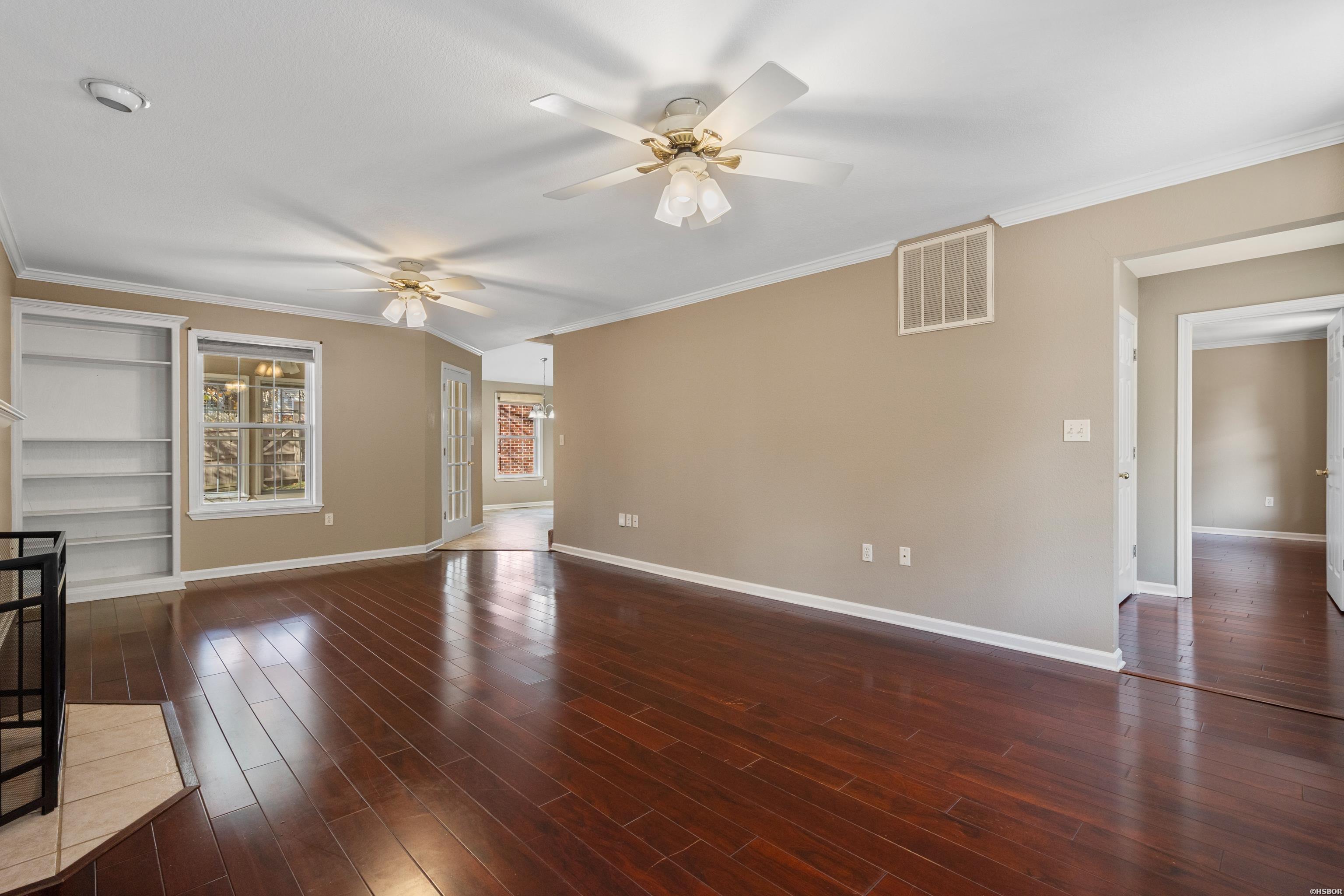 5 Kings Row Property Photo 8