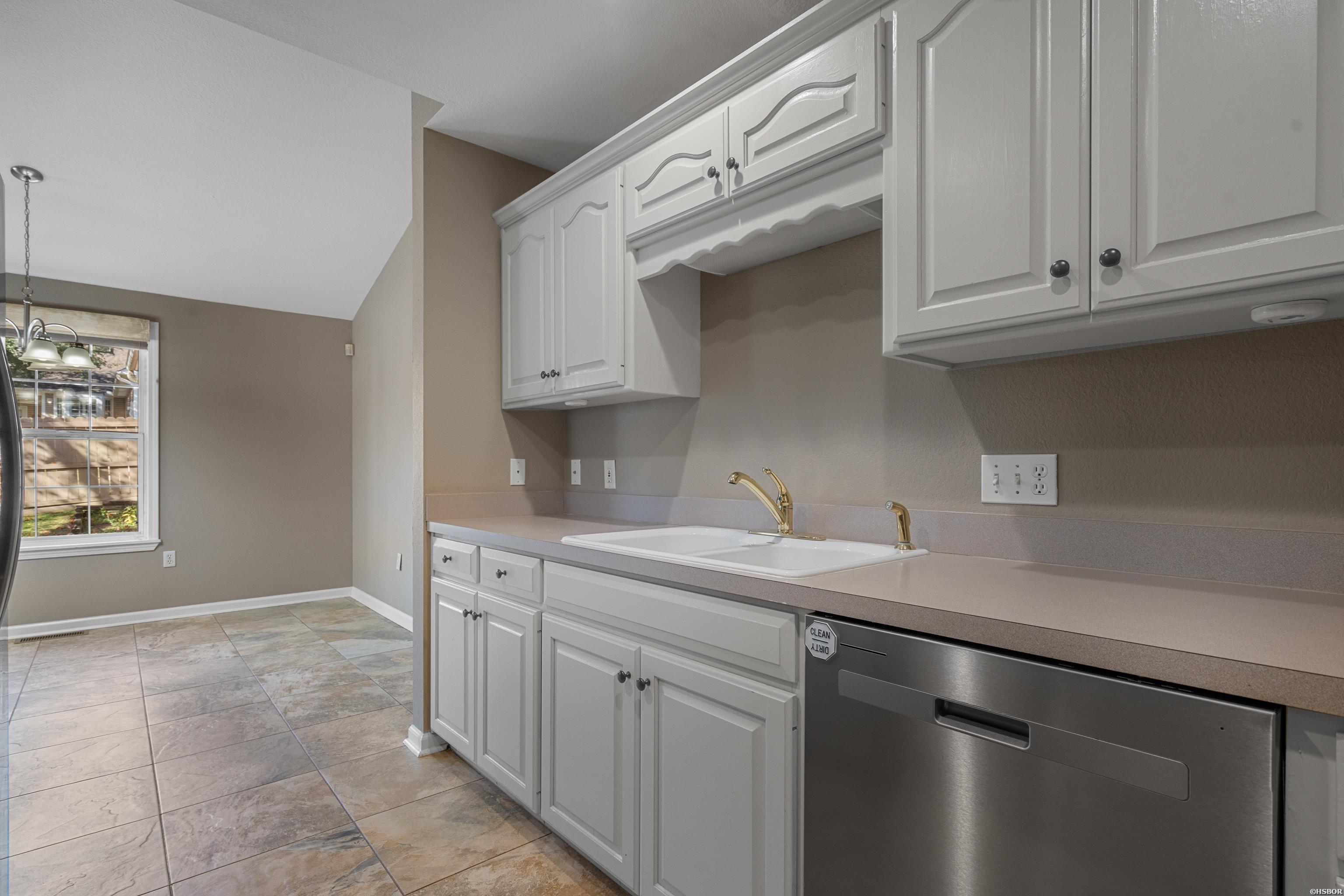 5 Kings Row Property Photo 17