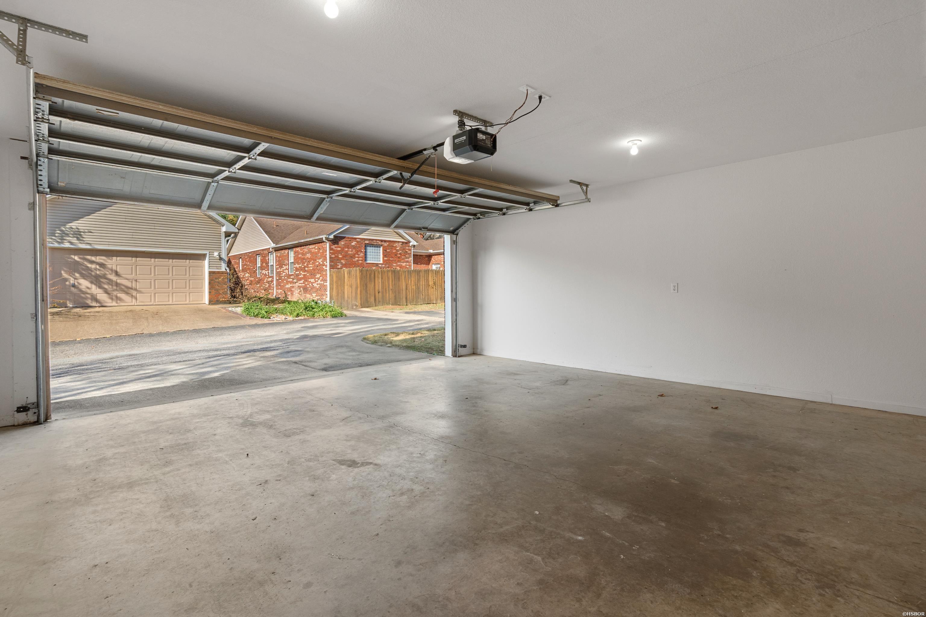 5 Kings Row Property Photo 33