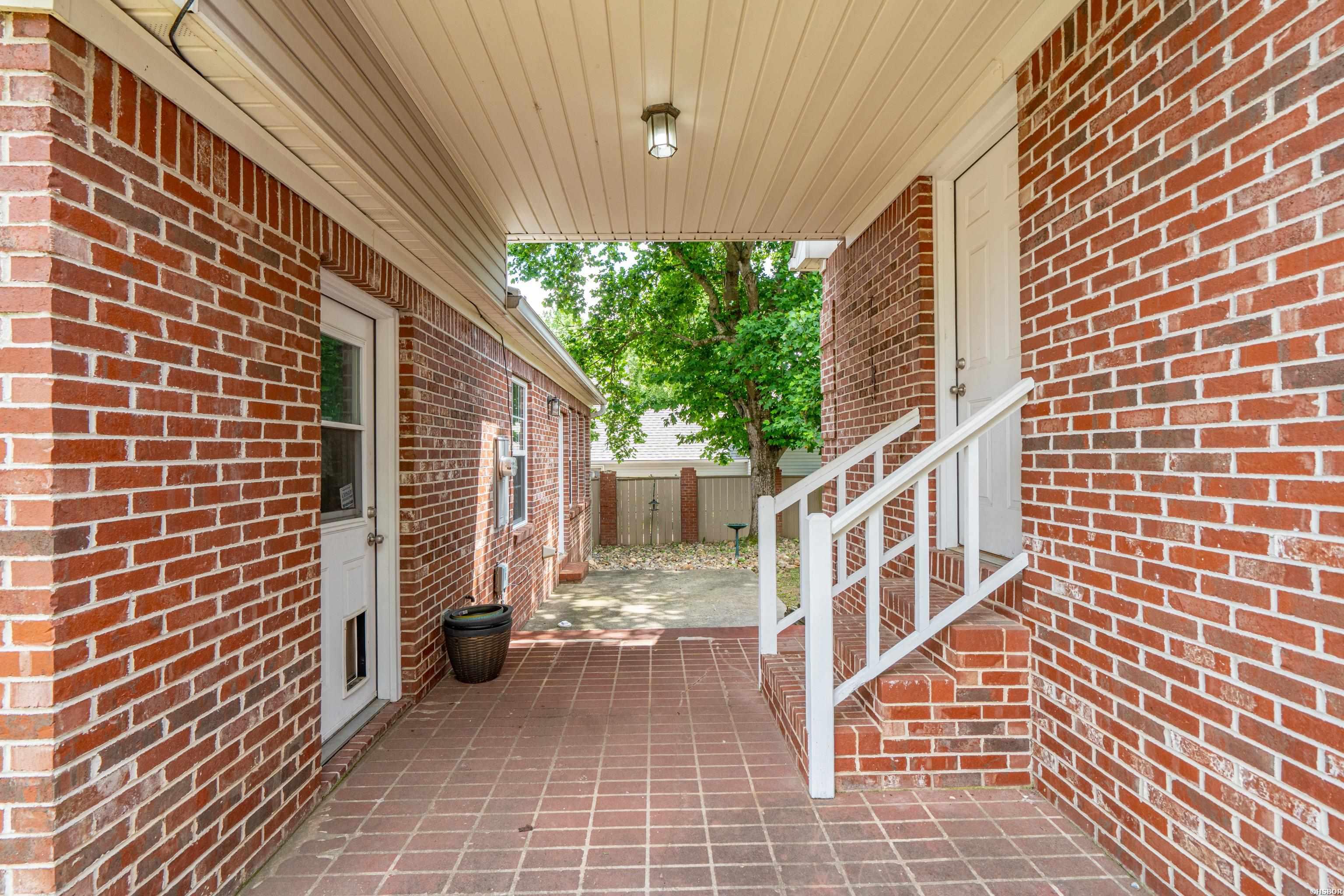 5 Kings Row Property Photo 34