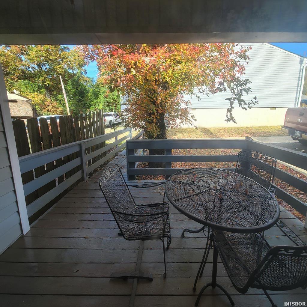 22 Huntleigh Drive Property Photo 15
