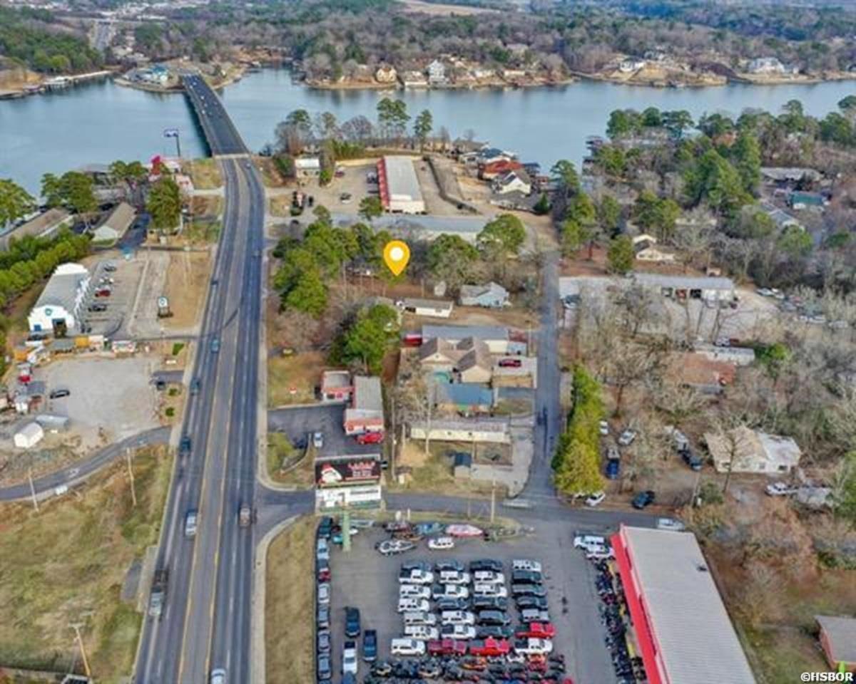 1347,1349,1369 Airport Road Property Photo 3