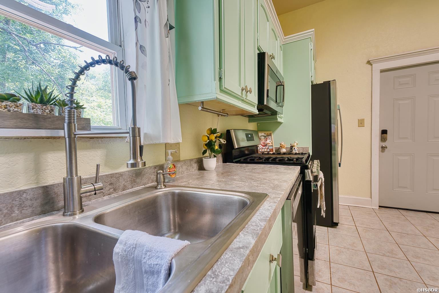 602 Third Street Property Photo 23