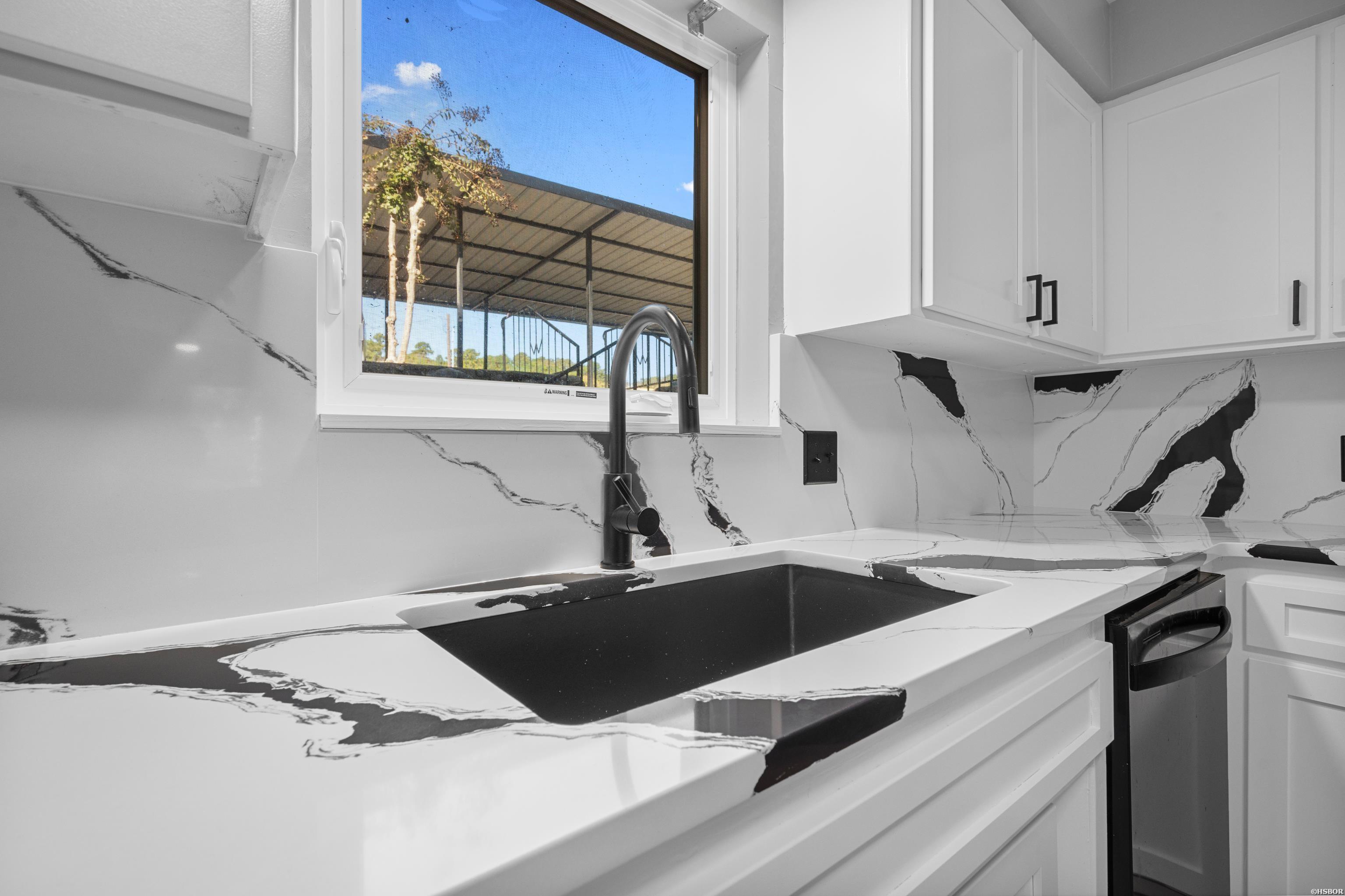 153869 Property Photo 10