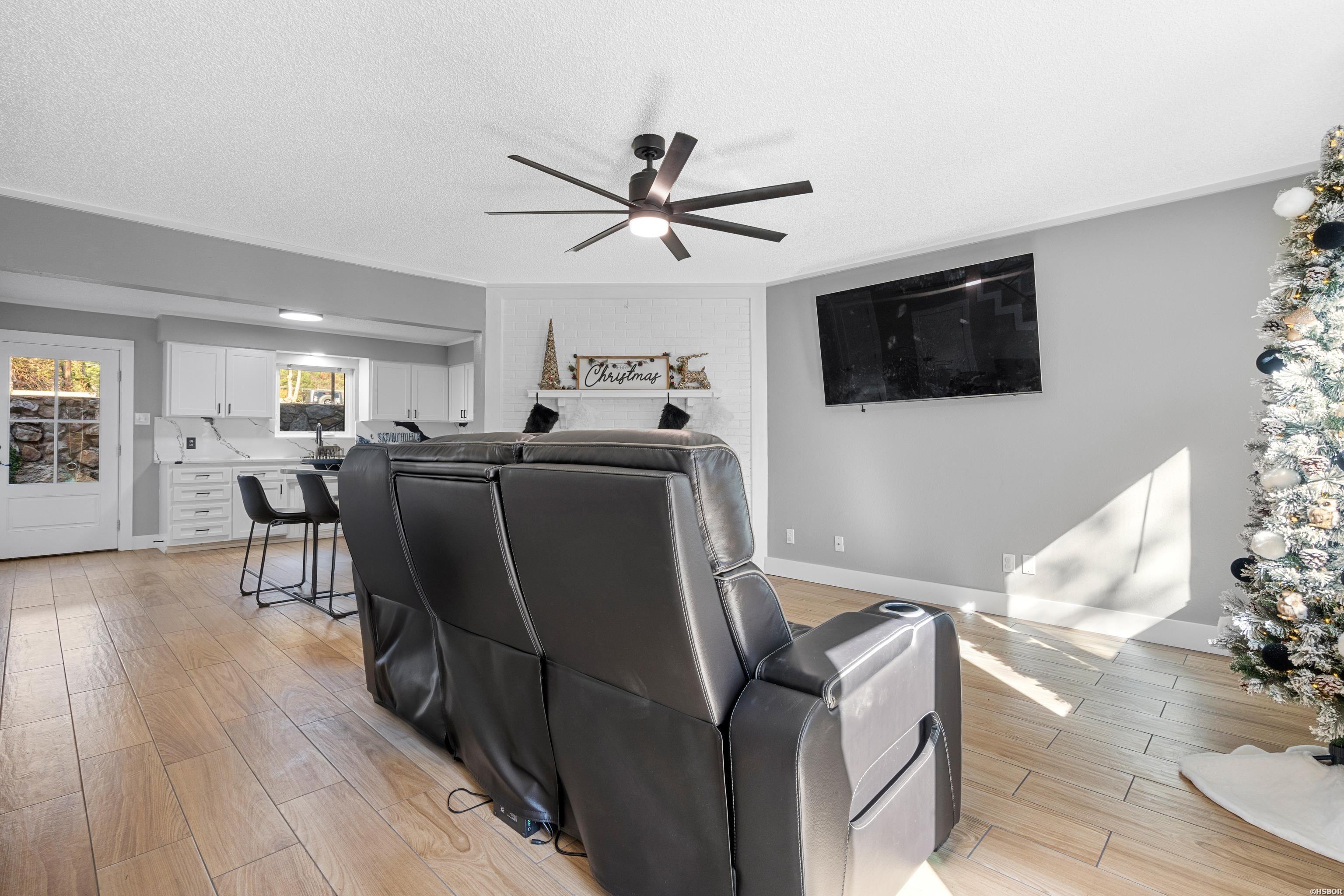 153869 Property Photo 12