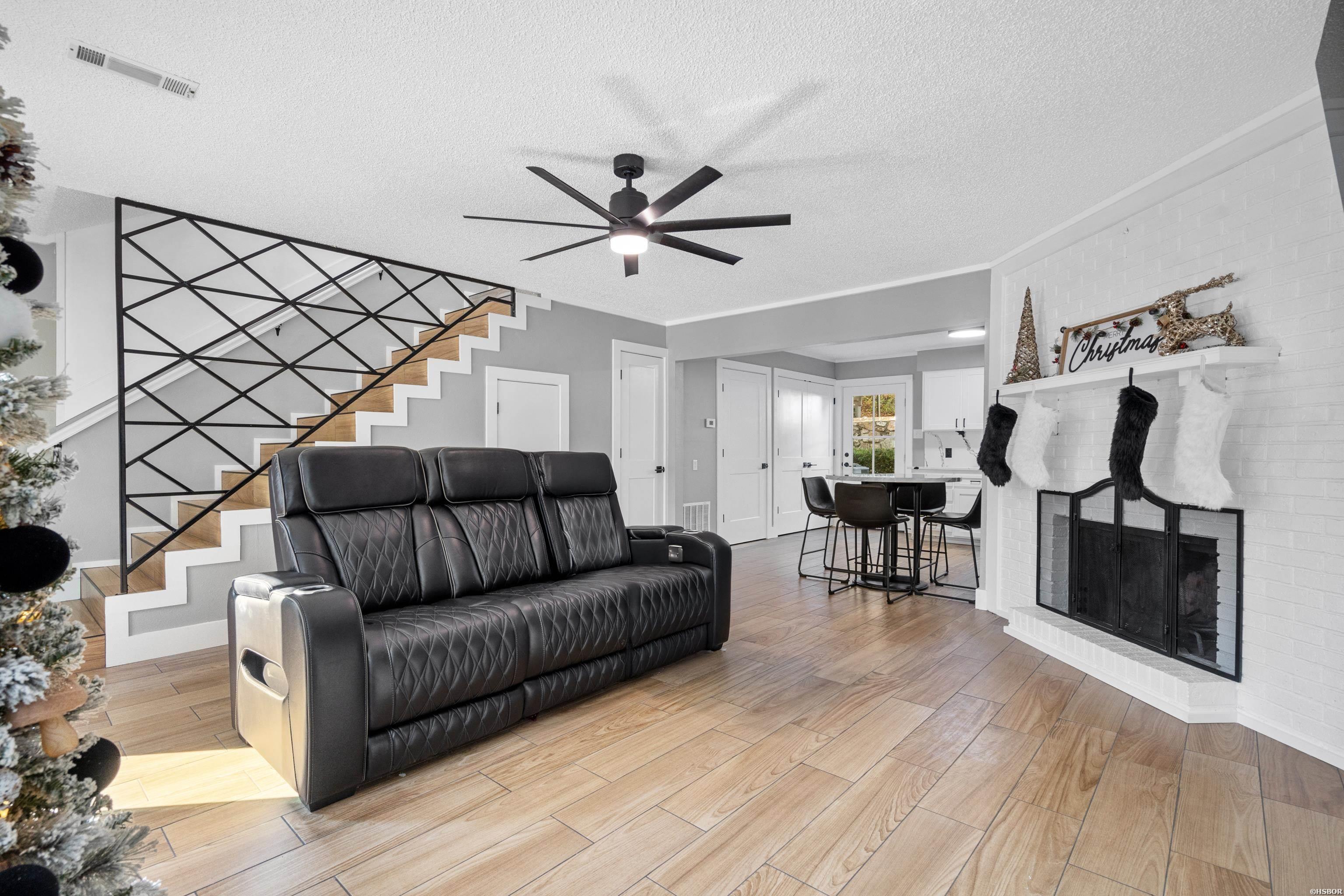 153869 Property Photo 14
